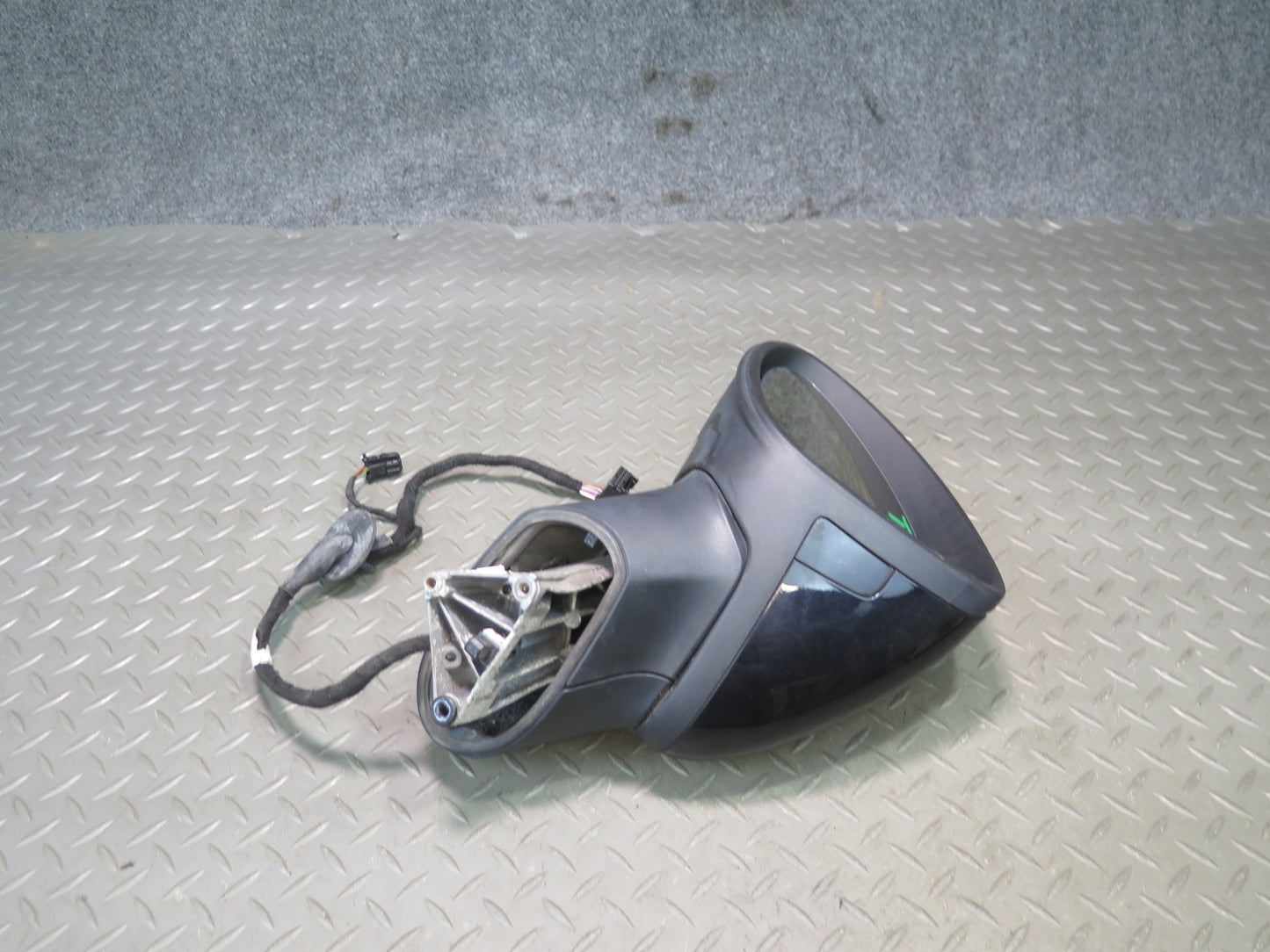 2011-2014 Porsche Cayenne 958 Left Side Rear View Door Mirror W/ Blind Spot
