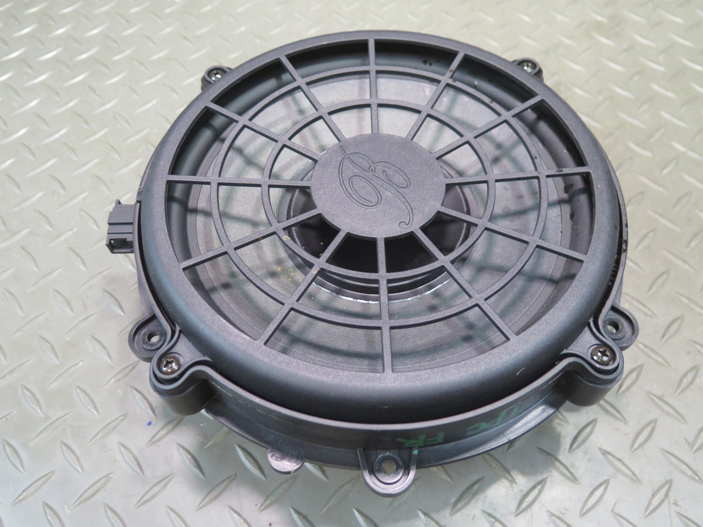 11-18 Porsche Cayenne 958 Front Right Left Side Door Audio Speaker Burmester Set