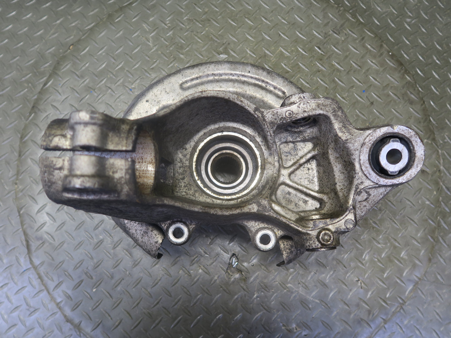 2012-2015 Range Rover Evoque L538 AWD Rear Left Spindle Knuckle Wheel Hub