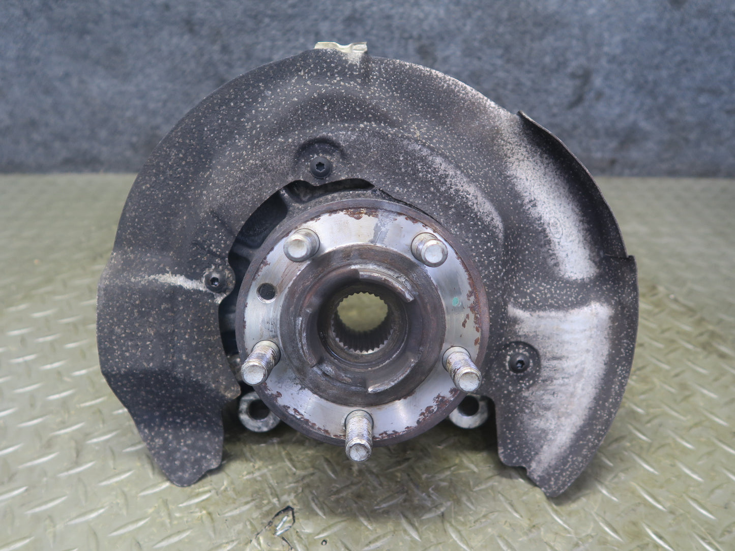2012-2015 Range Rover Evoque L538 AWD Front Right Spindle Knuckle Wheel Hub