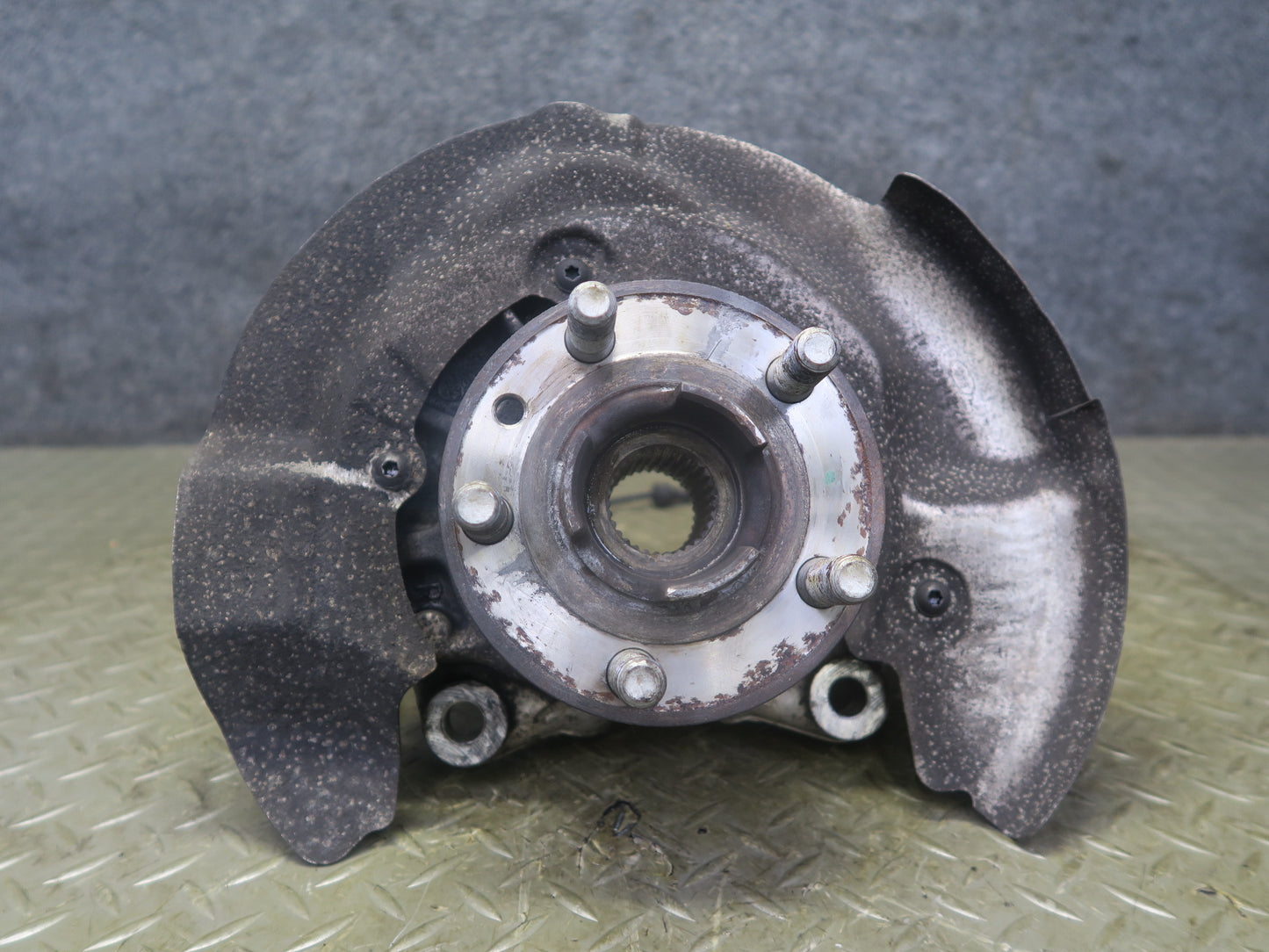2012-2015 Range Rover Evoque L538 AWD Front Right Spindle Knuckle Wheel Hub