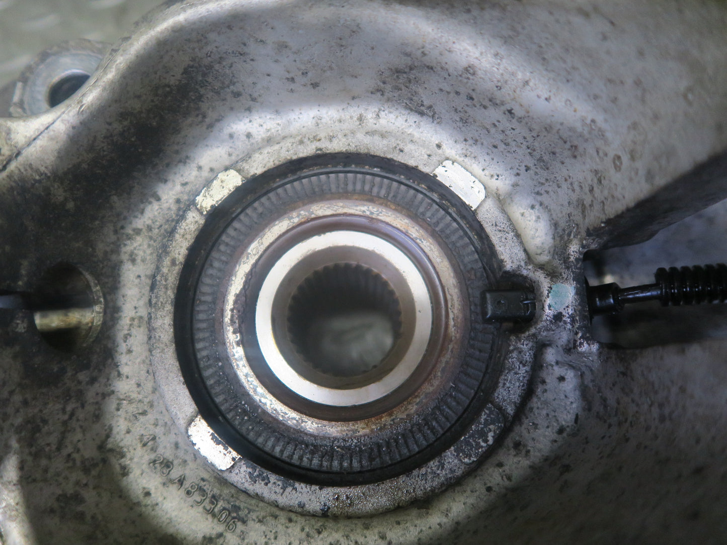 2012-2015 Range Rover Evoque L538 AWD Front Right Spindle Knuckle Wheel Hub