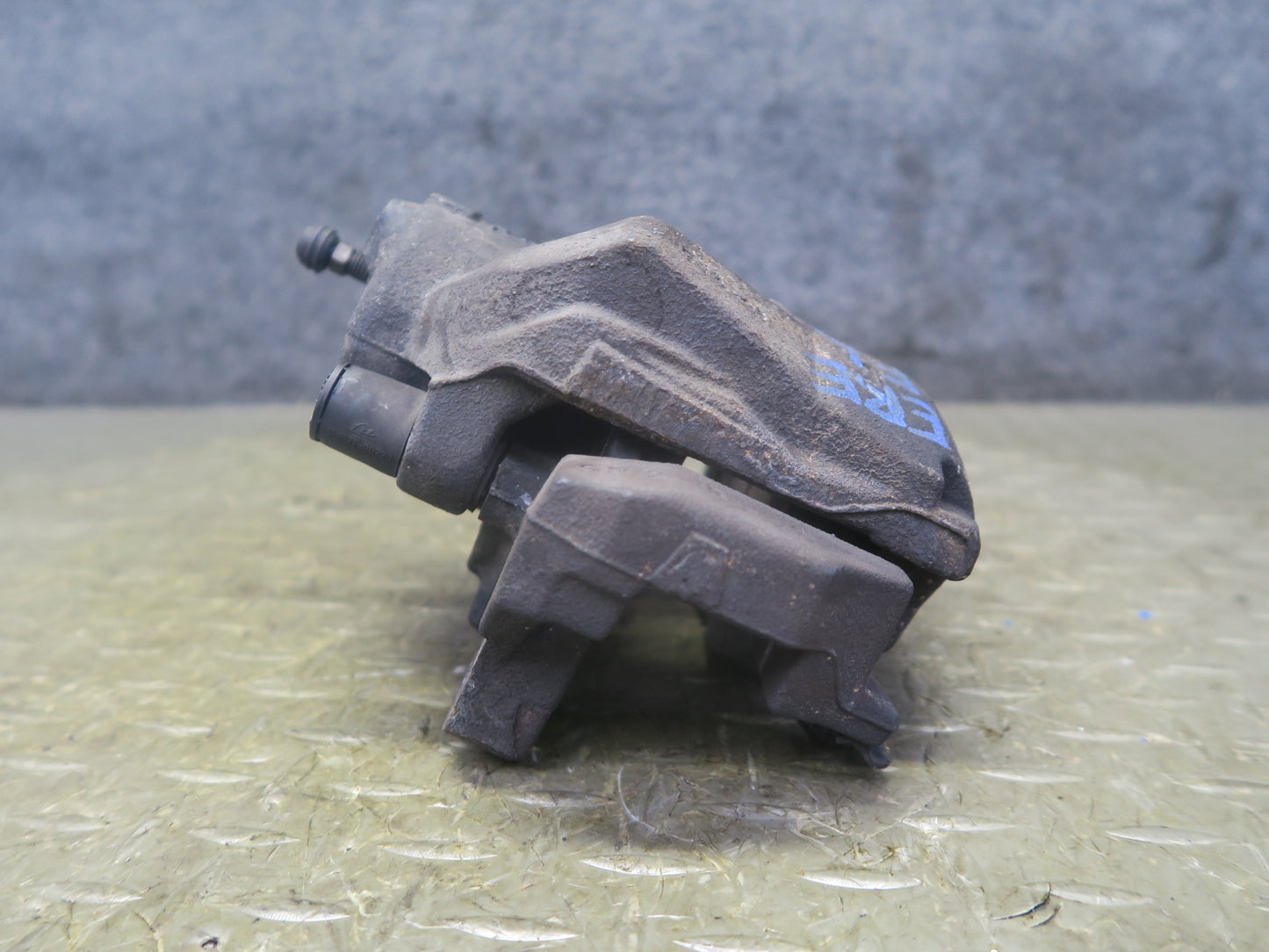 2012-2015 Range Rover Evoque L538 Front Left & Right Brake Caliper Set of 2