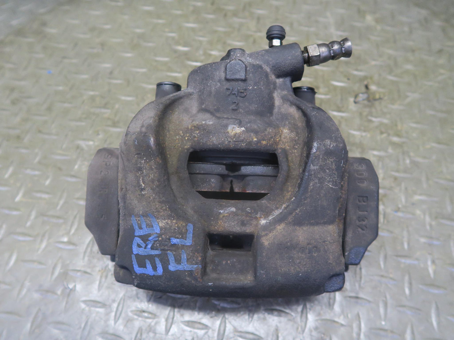 2012-2015 Range Rover Evoque L538 Front Left & Right Brake Caliper Set of 2