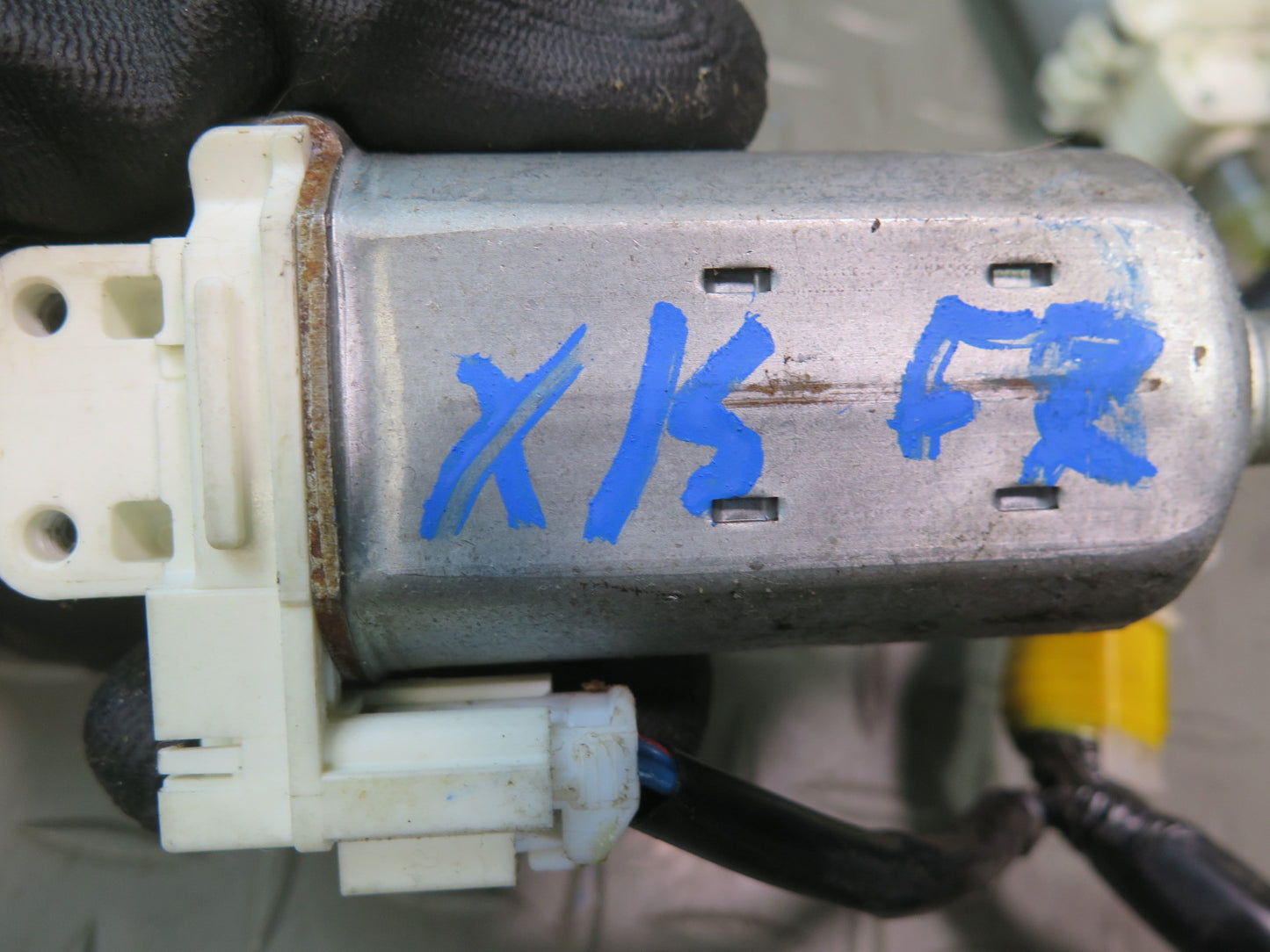 01-05 Lexus JCE10L IS300 Front Right Seat Adjustment Motor Switch Set OEM