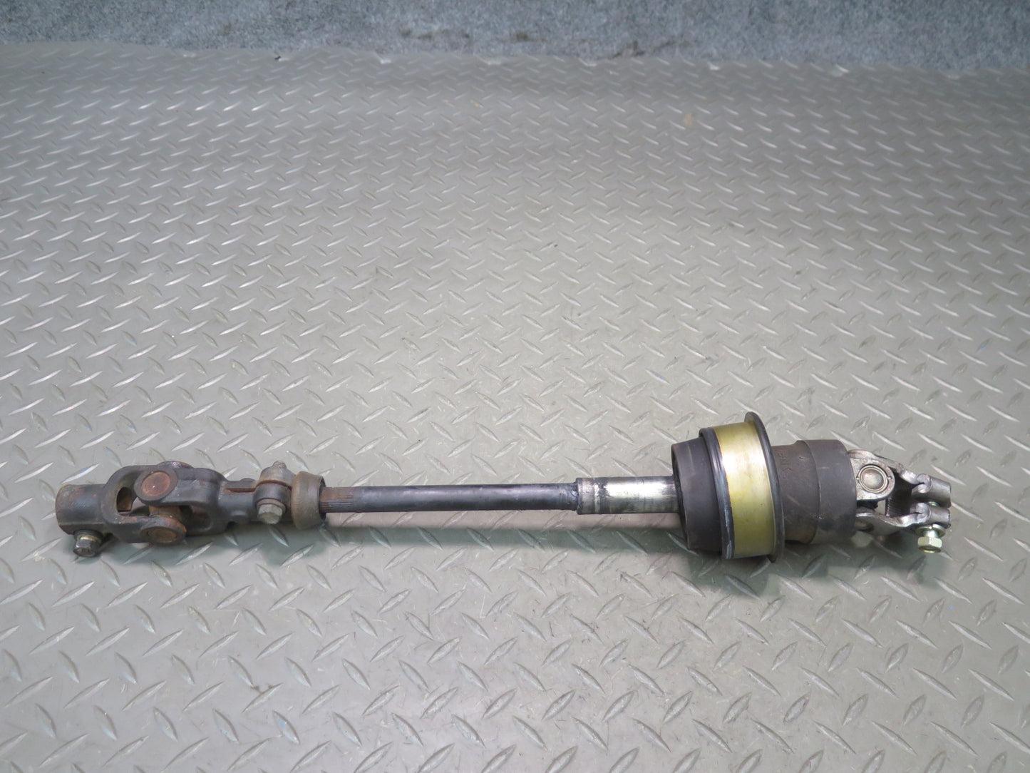 01-05 Lexus JCE10L IS300 Steering Column U Joint Linkage Shaft OEM