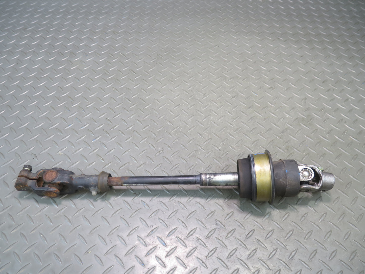 01-05 Lexus JCE10L IS300 Steering Column U Joint Linkage Shaft OEM