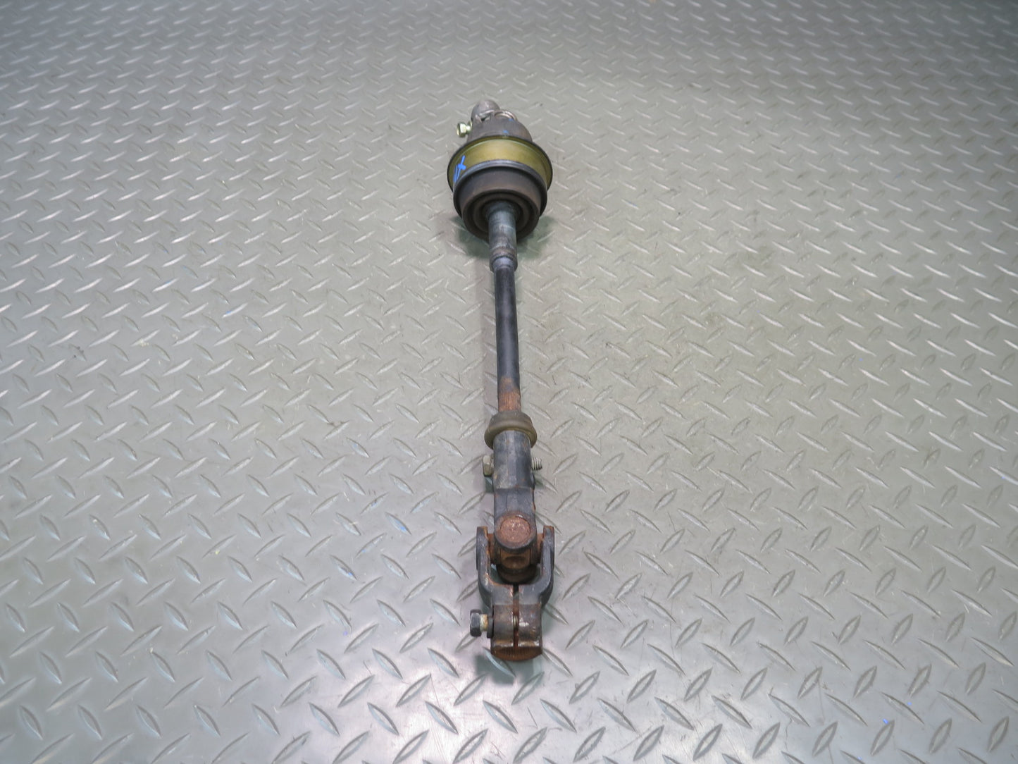 01-05 Lexus JCE10L IS300 Steering Column U Joint Linkage Shaft OEM