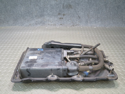 01-05 Lexus JCE10L IS300 Fuel Vapor Charcoal Canister w Housing 77704-53011 OEM