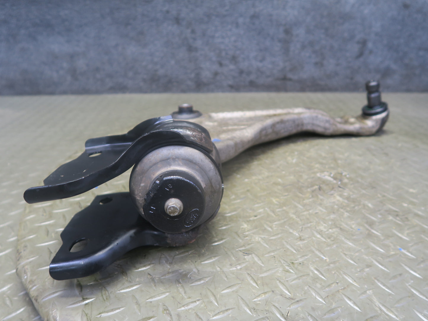 2012-2019 Range Rover Evoque L538 Front Right Suspension Lower Control Arm