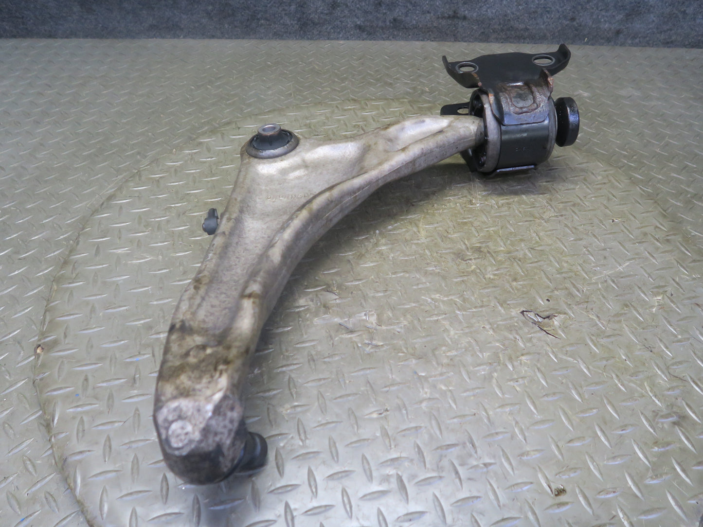 2012-2019 Range Rover Evoque L538 Front Right Suspension Lower Control Arm