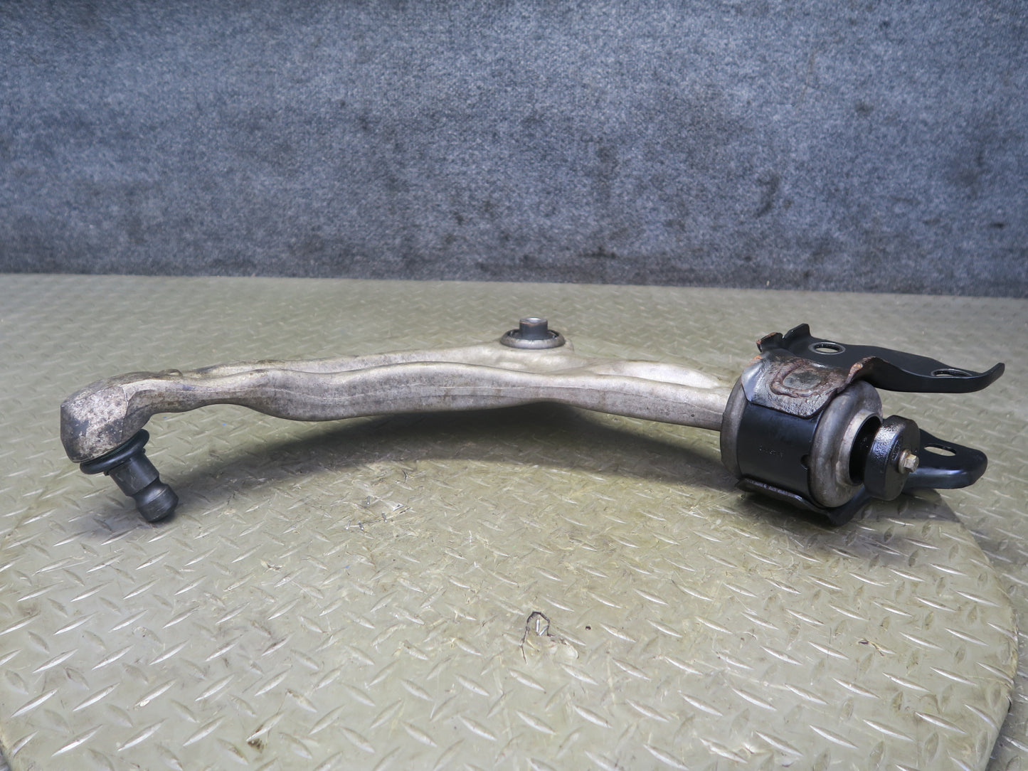 2012-2019 Range Rover Evoque L538 Front Right Suspension Lower Control Arm