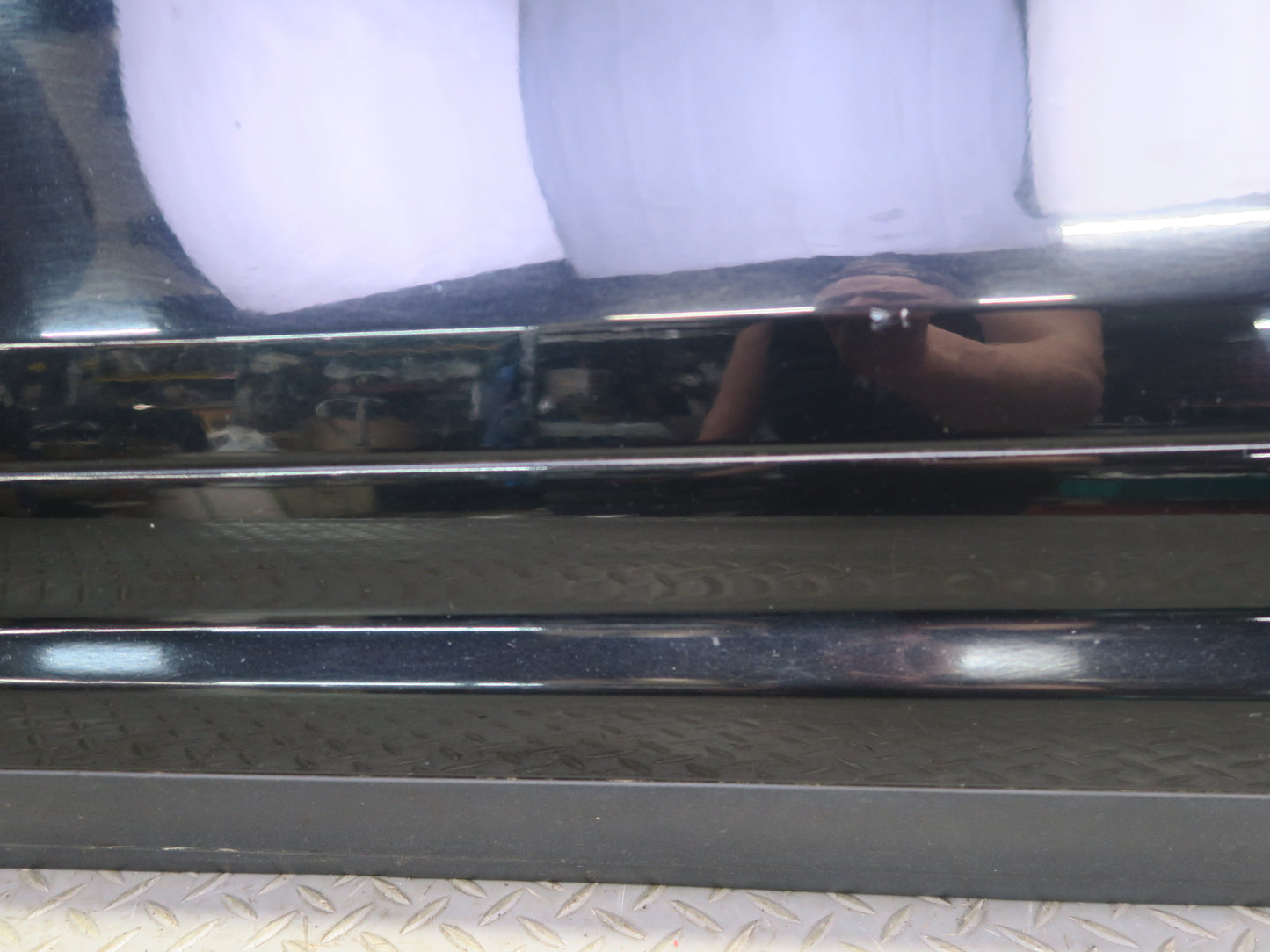 2011-2018 Porsche Cayenne 958 Front Left Side Door Shell Panel W/ Glass Black