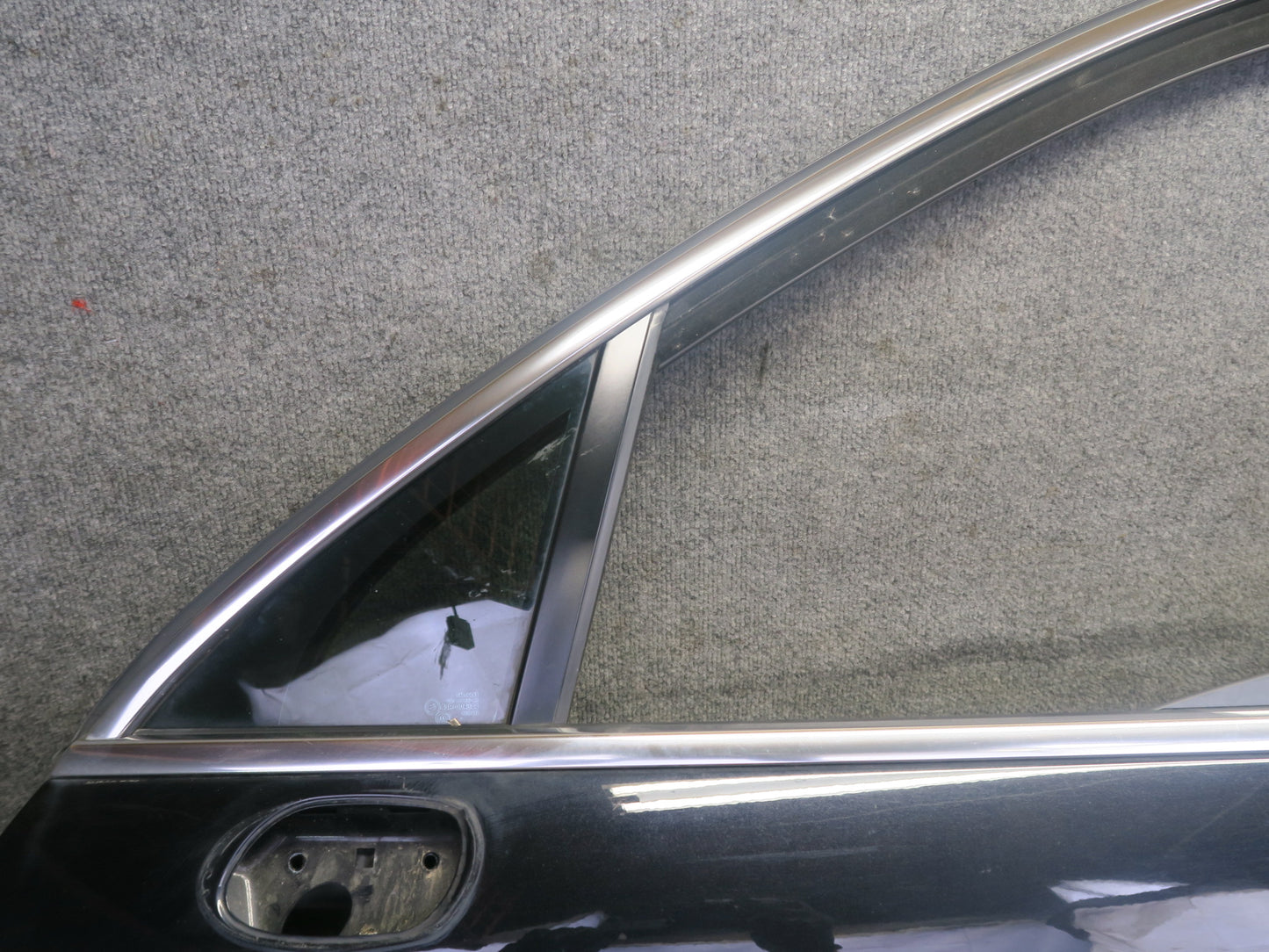 2011-2018 Porsche Cayenne 958 Front Left Side Door Shell Panel W/ Glass Black