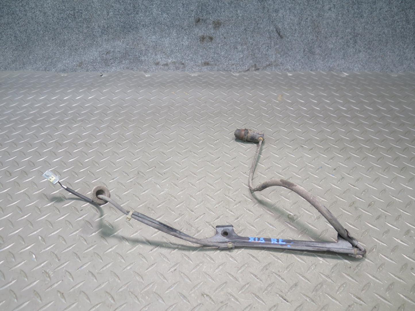 01-05 Lexus JCE10L IS300 Rear Left Wheel ABS Speed Sensor w Mount OEM