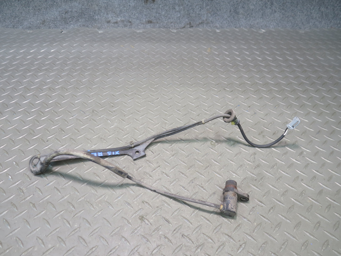 01-05 Lexus JCE10L IS300 Rear Left Wheel ABS Speed Sensor w Mount OEM