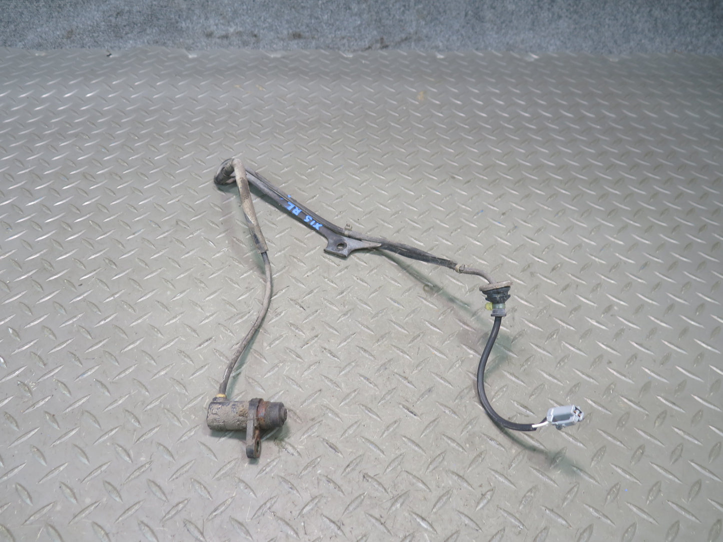 01-05 Lexus JCE10L IS300 Rear Left Wheel ABS Speed Sensor w Mount OEM
