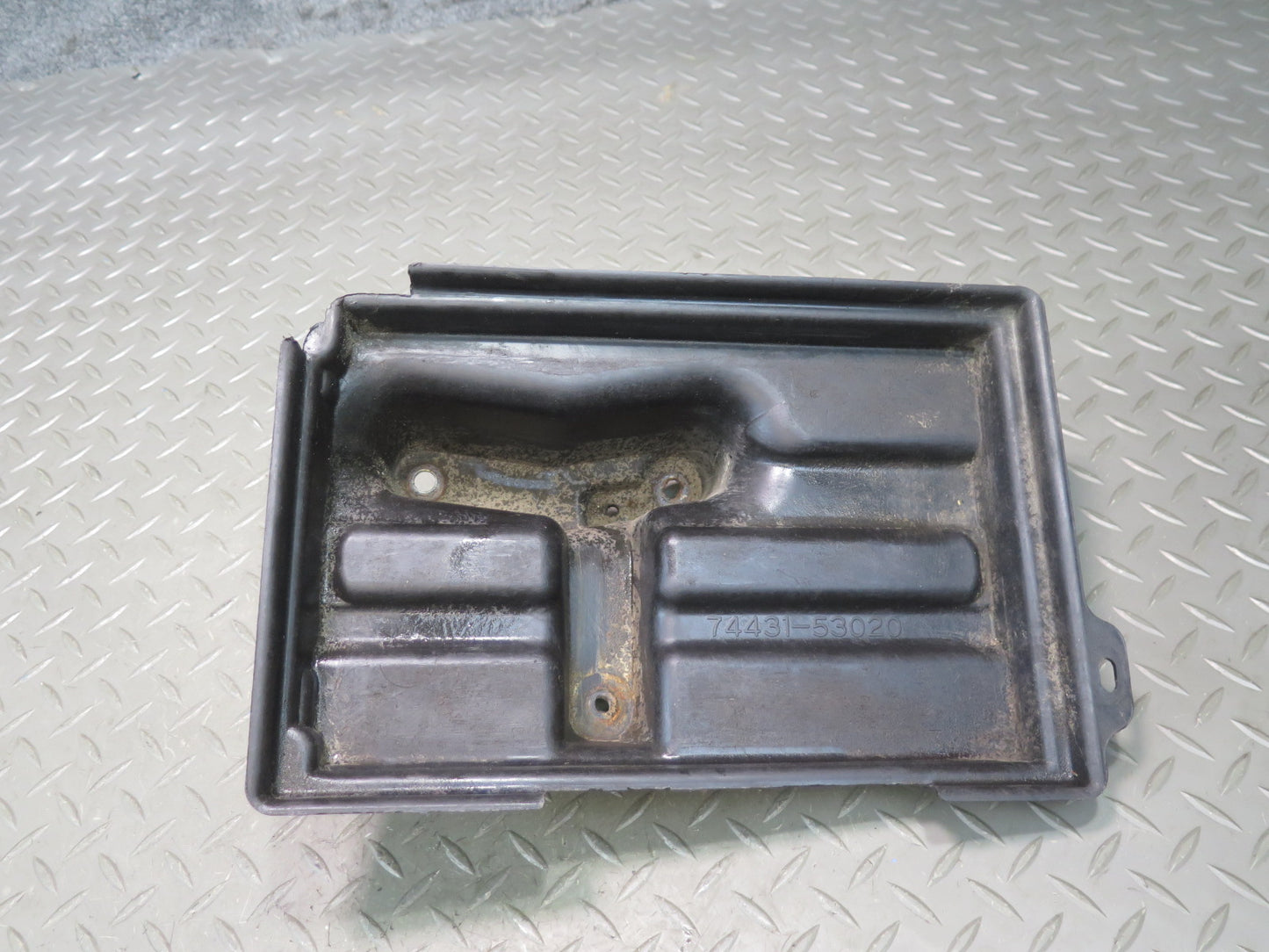 01-05 Lexus JCE10L IS300 Battery Tray Holder Bracket Set OEM