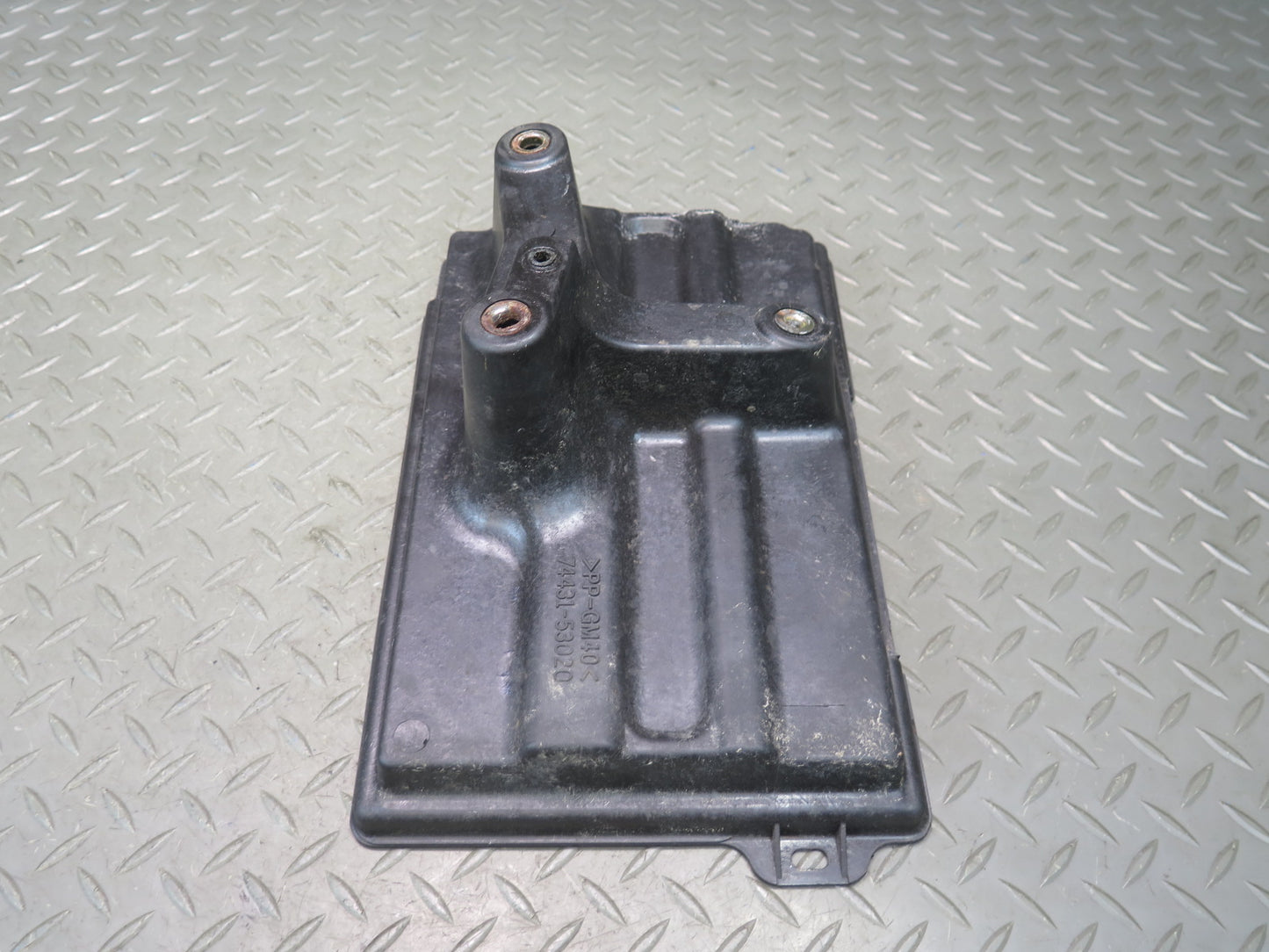 01-05 Lexus JCE10L IS300 Battery Tray Holder Bracket Set OEM