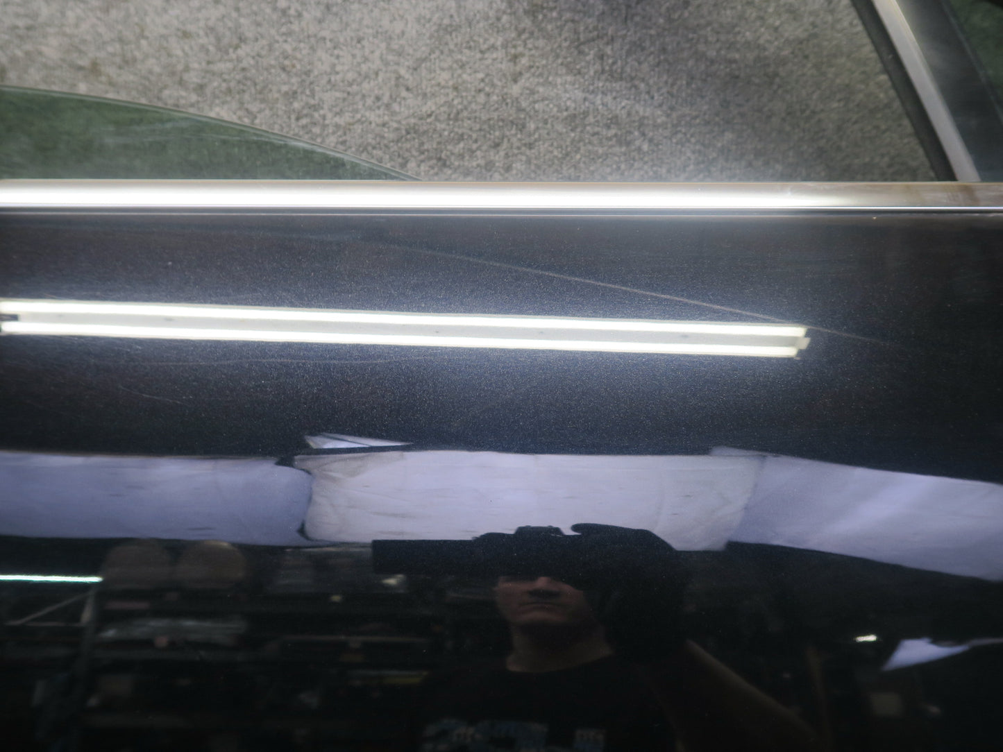 2011-2018 Porsche Cayenne 958 Front Right Side Door Shell Panel W/ Glass Black