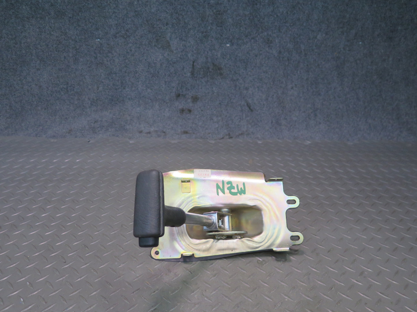 79-83 Datsun Nissan 280ZX S130 AT Automatic Transmission Shifter w Linkage OEM