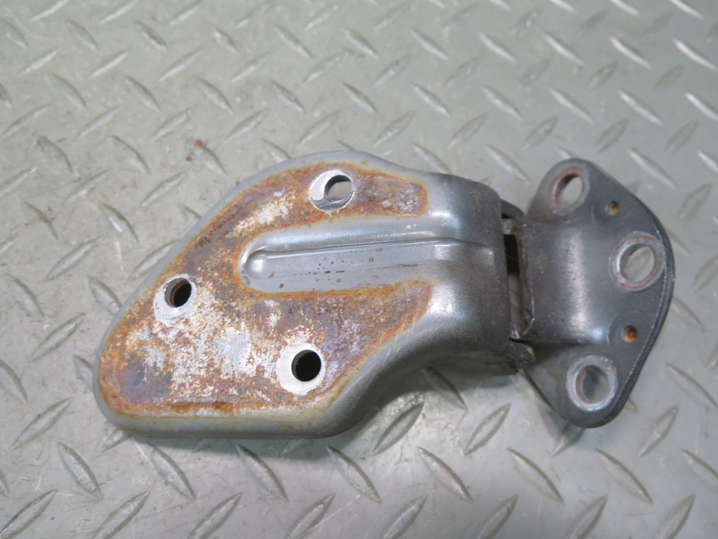 79-83 Datsun 280ZX S130 Set of 2 Right Lower & Upper Door Hinge Gray OEM