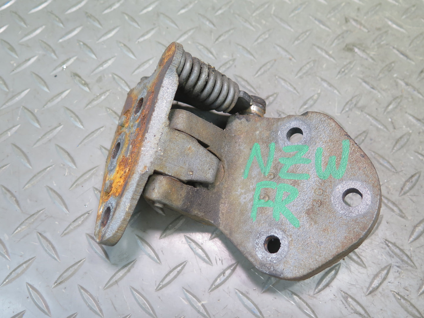 79-83 Datsun 280ZX S130 Set of 2 Right Lower & Upper Door Hinge Gray OEM