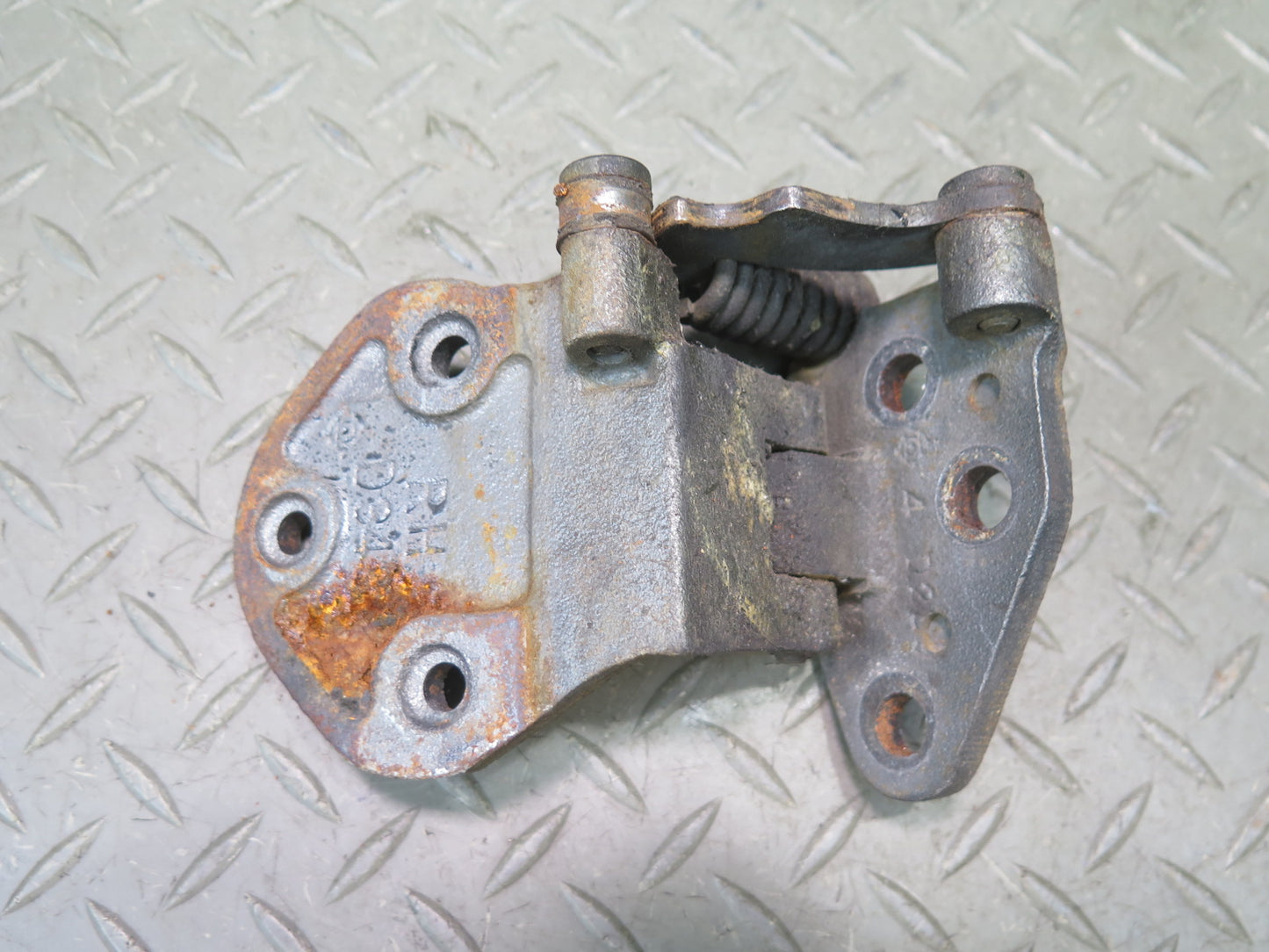 79-83 Datsun 280ZX S130 Set of 2 Right Lower & Upper Door Hinge Gray OEM