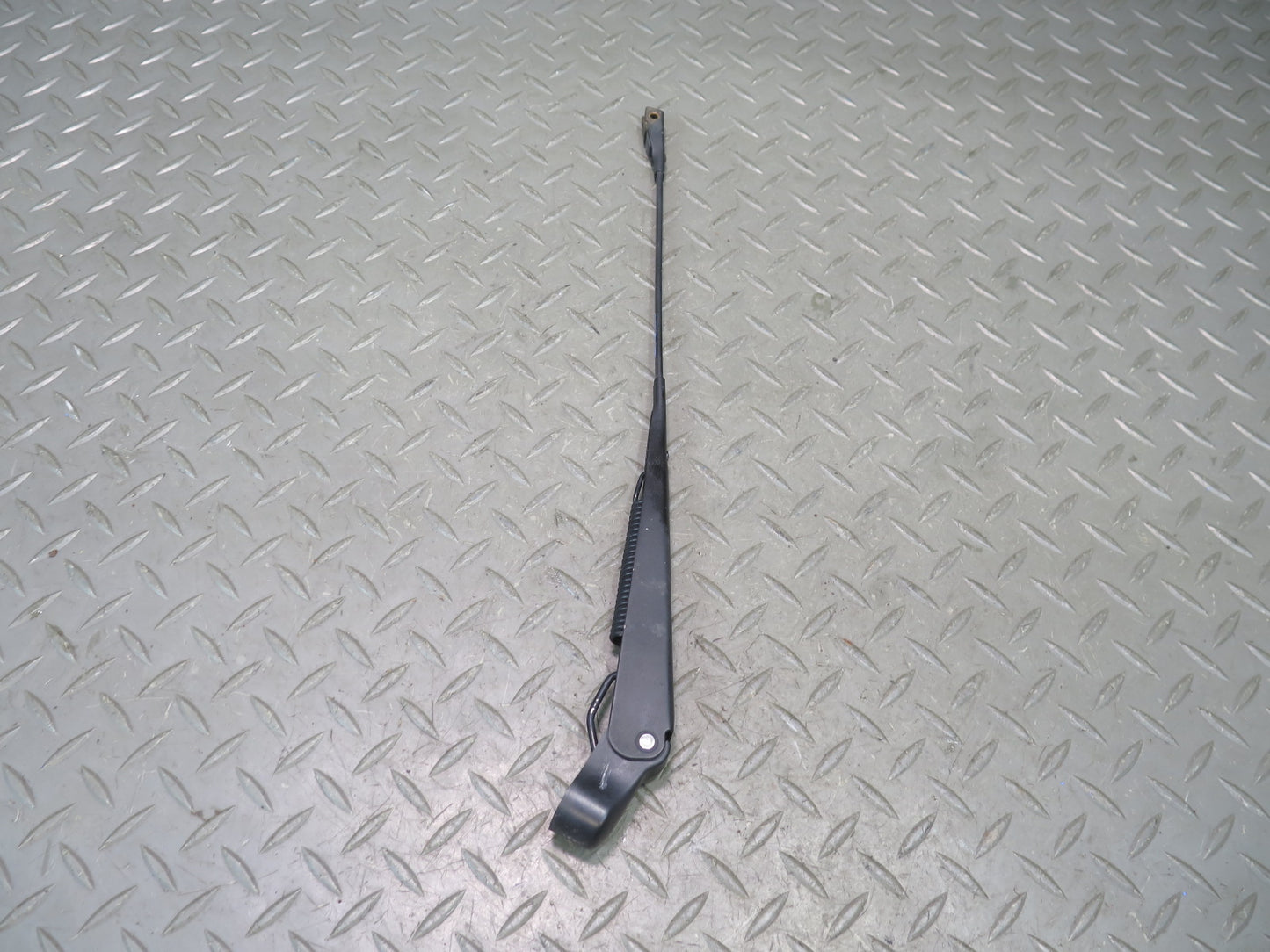 79-83 Datsun Nissan 280ZX S130 2+0 Set of 2 Front Windshield Wiper Arm OEM