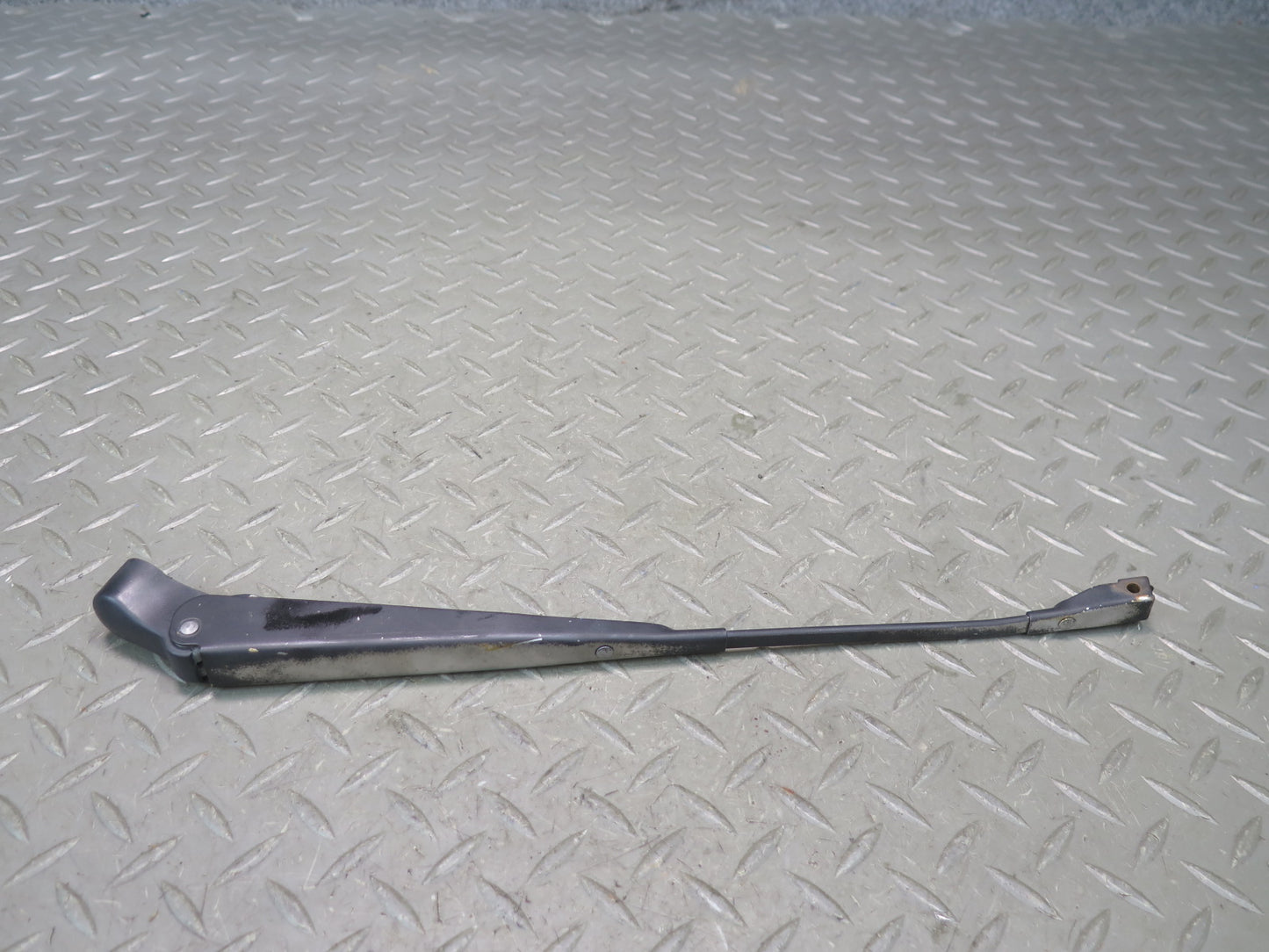 79-83 Datsun Nissan 280ZX S130 2+0 Set of 2 Front Windshield Wiper Arm OEM