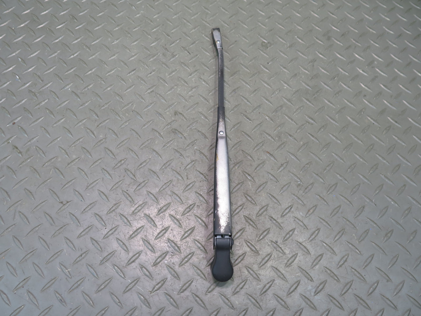 79-83 Datsun Nissan 280ZX S130 2+0 Set of 2 Front Windshield Wiper Arm OEM