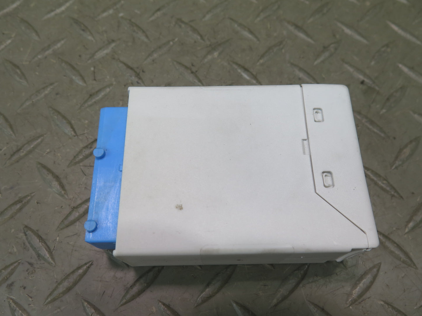96-02 BMW E36 Z3 Windshield Wiper Relay Control Module 8366381 OEM