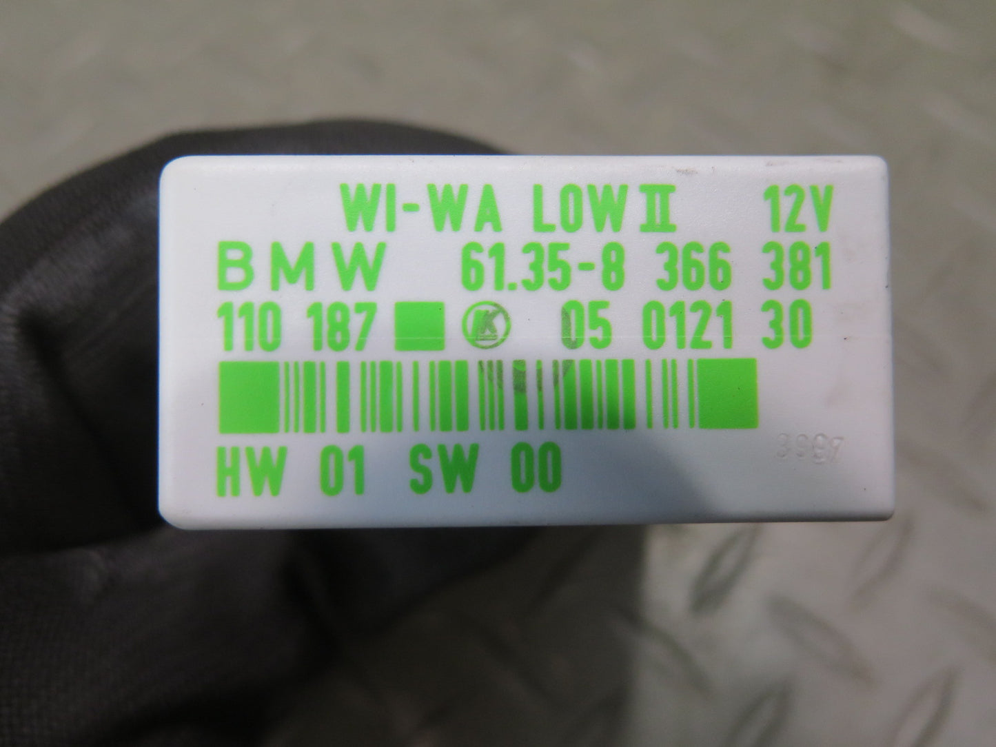 96-02 BMW E36 Z3 Windshield Wiper Relay Control Module 8366381 OEM