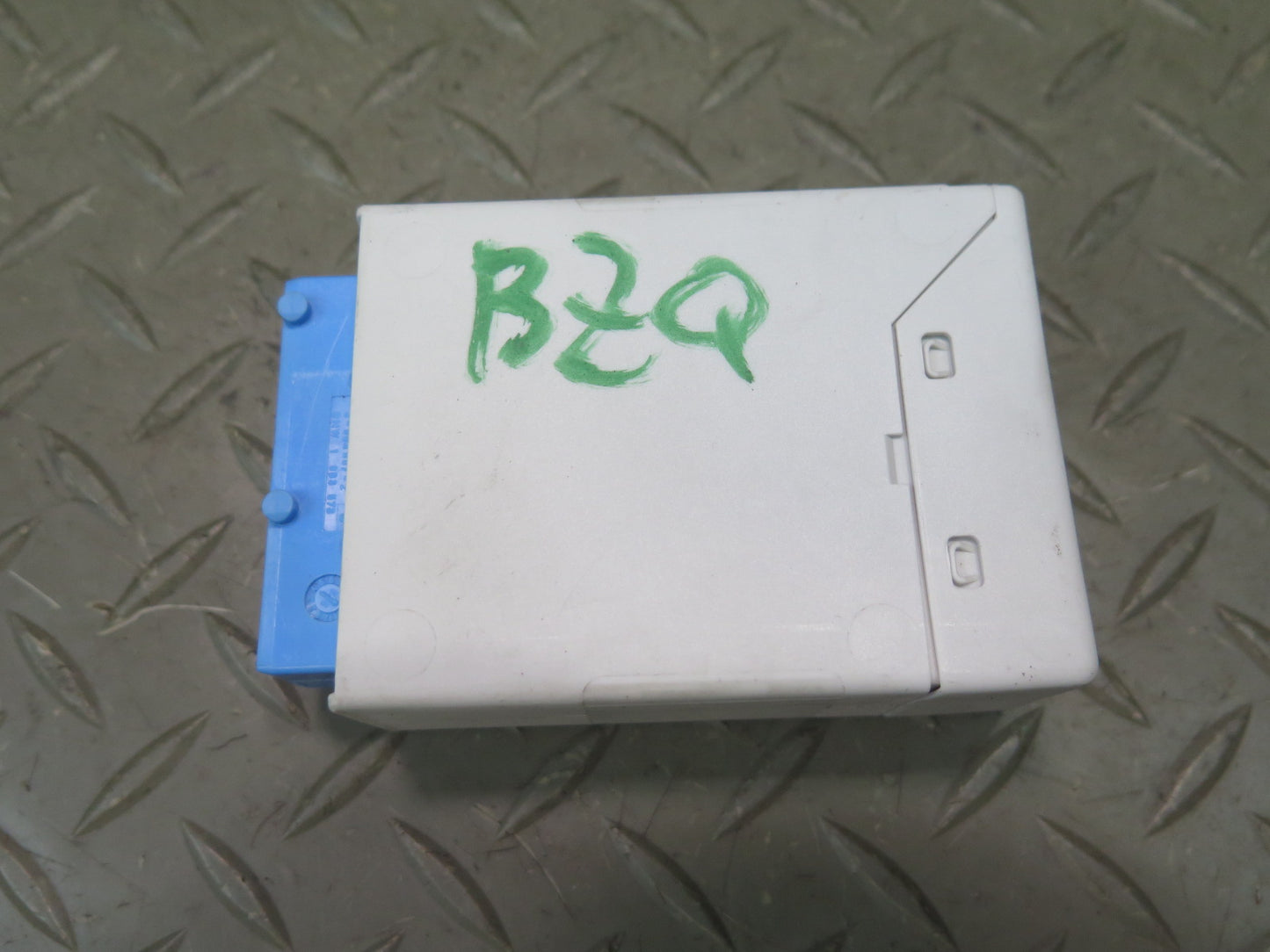 96-02 BMW E36 Z3 Windshield Wiper Relay Control Module 8366381 OEM