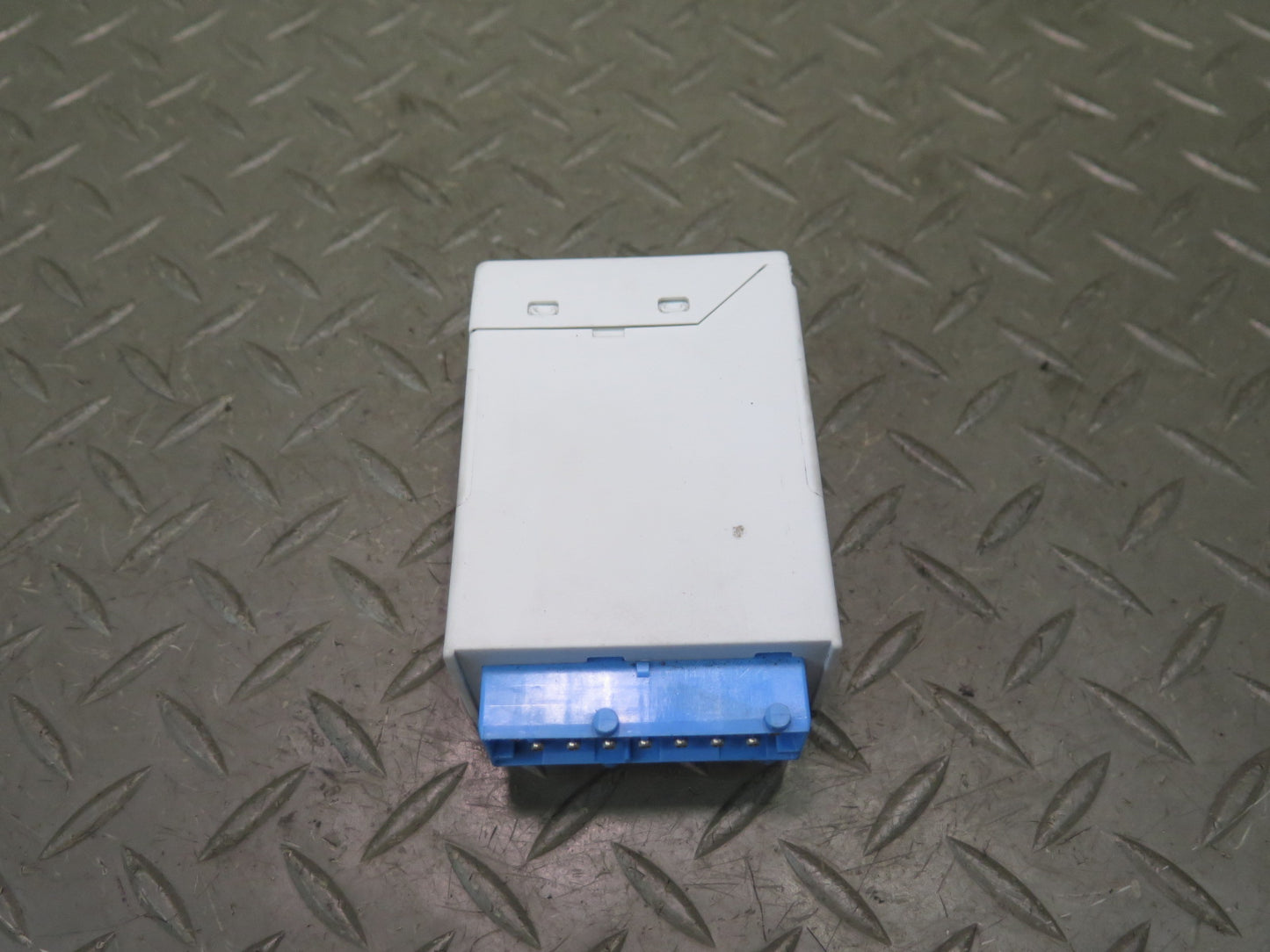 96-02 BMW E36 Z3 Windshield Wiper Relay Control Module 8366381 OEM