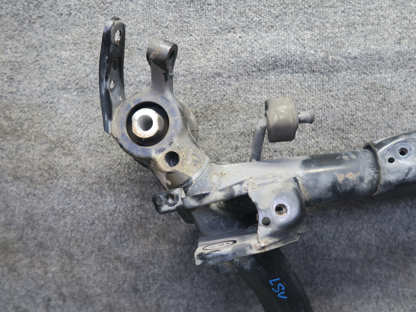 98-00 Lexus UCF20 LS400 RWD Rear Suspension Crossmember Sub Frame Subframe OEM