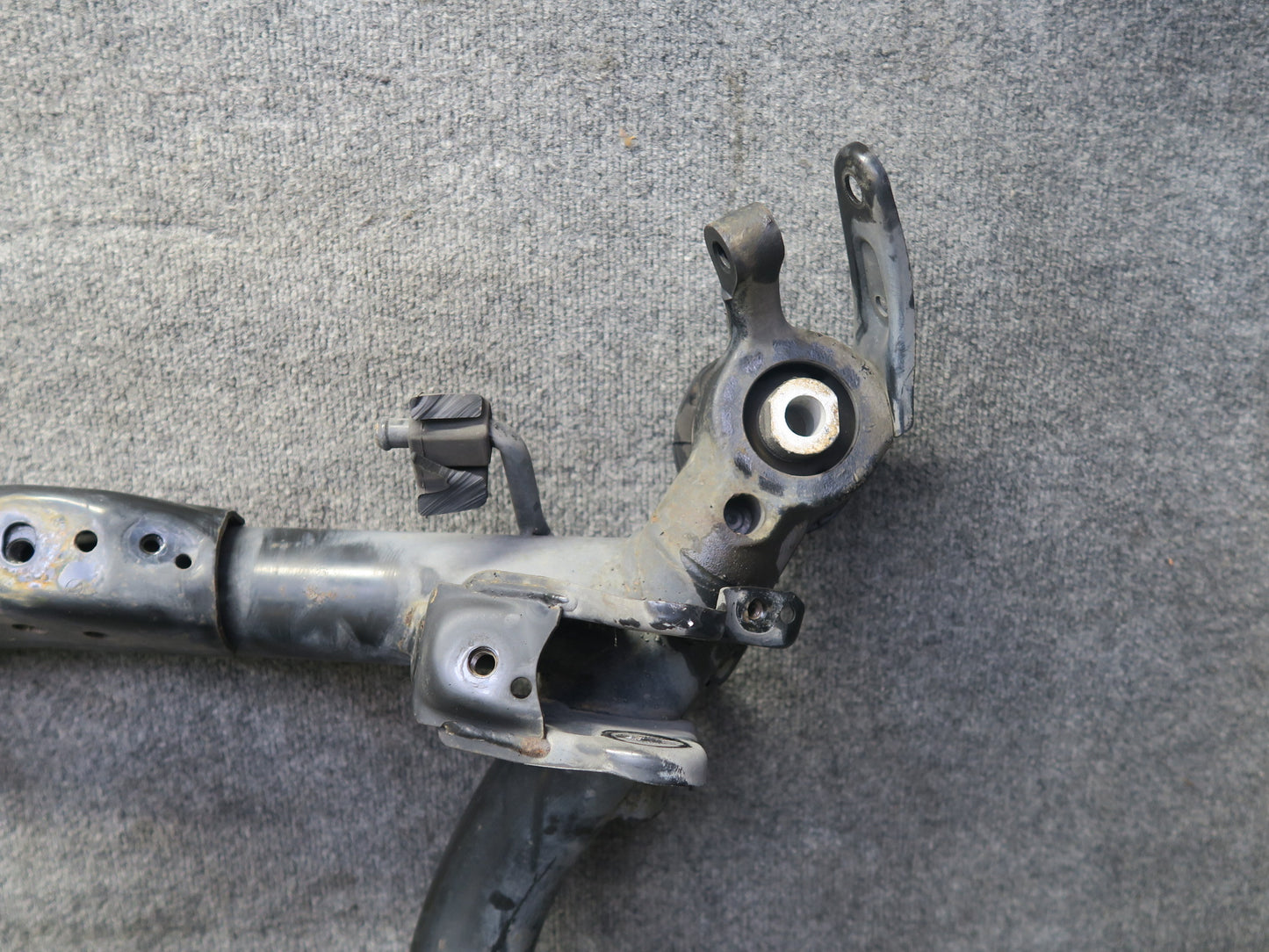 98-00 Lexus UCF20 LS400 RWD Rear Suspension Crossmember Sub Frame Subframe OEM
