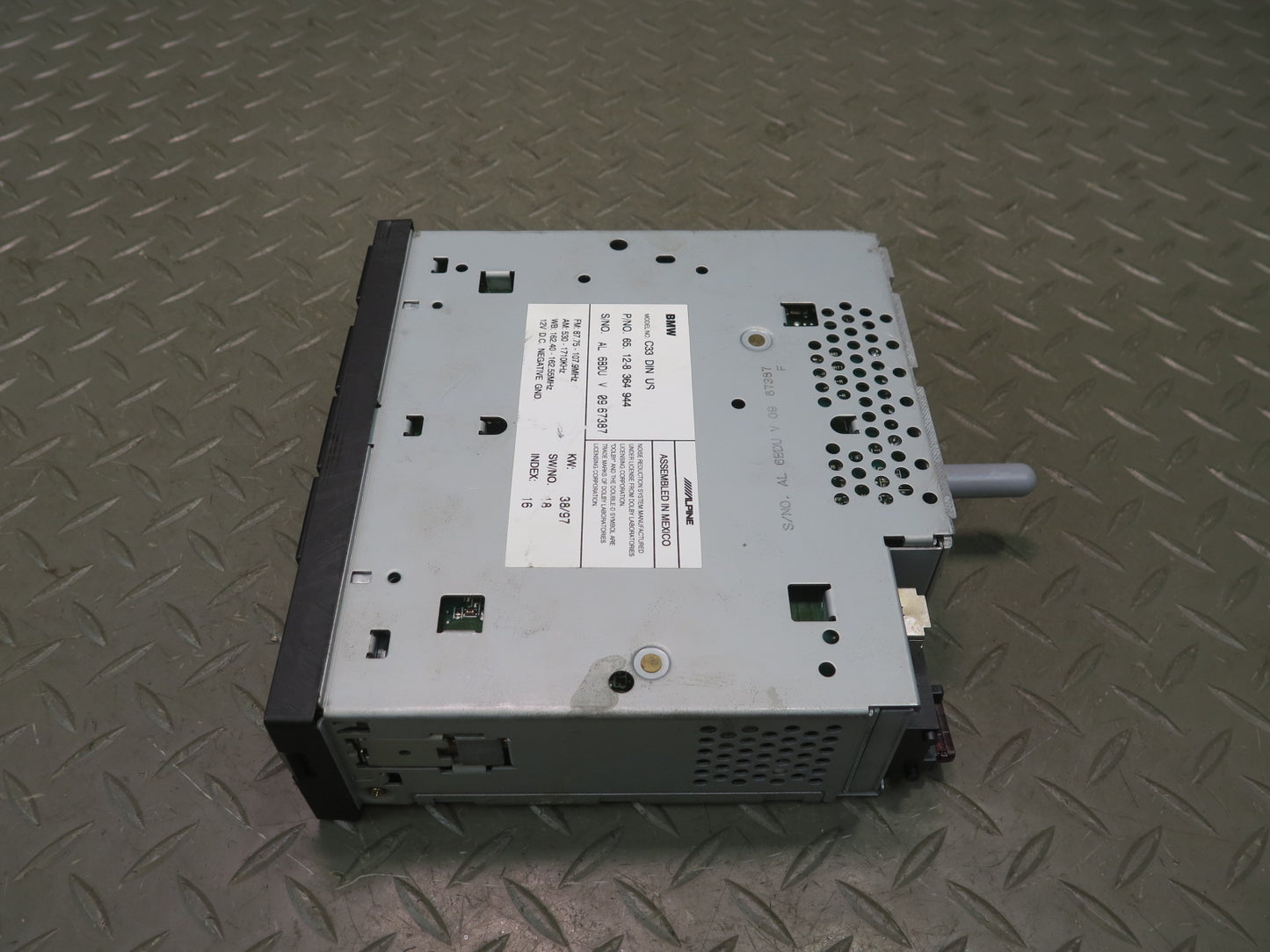 96-02 BMW E36/7 Z3 Radio Stereo Cassette Tape Player 8364944 OEM