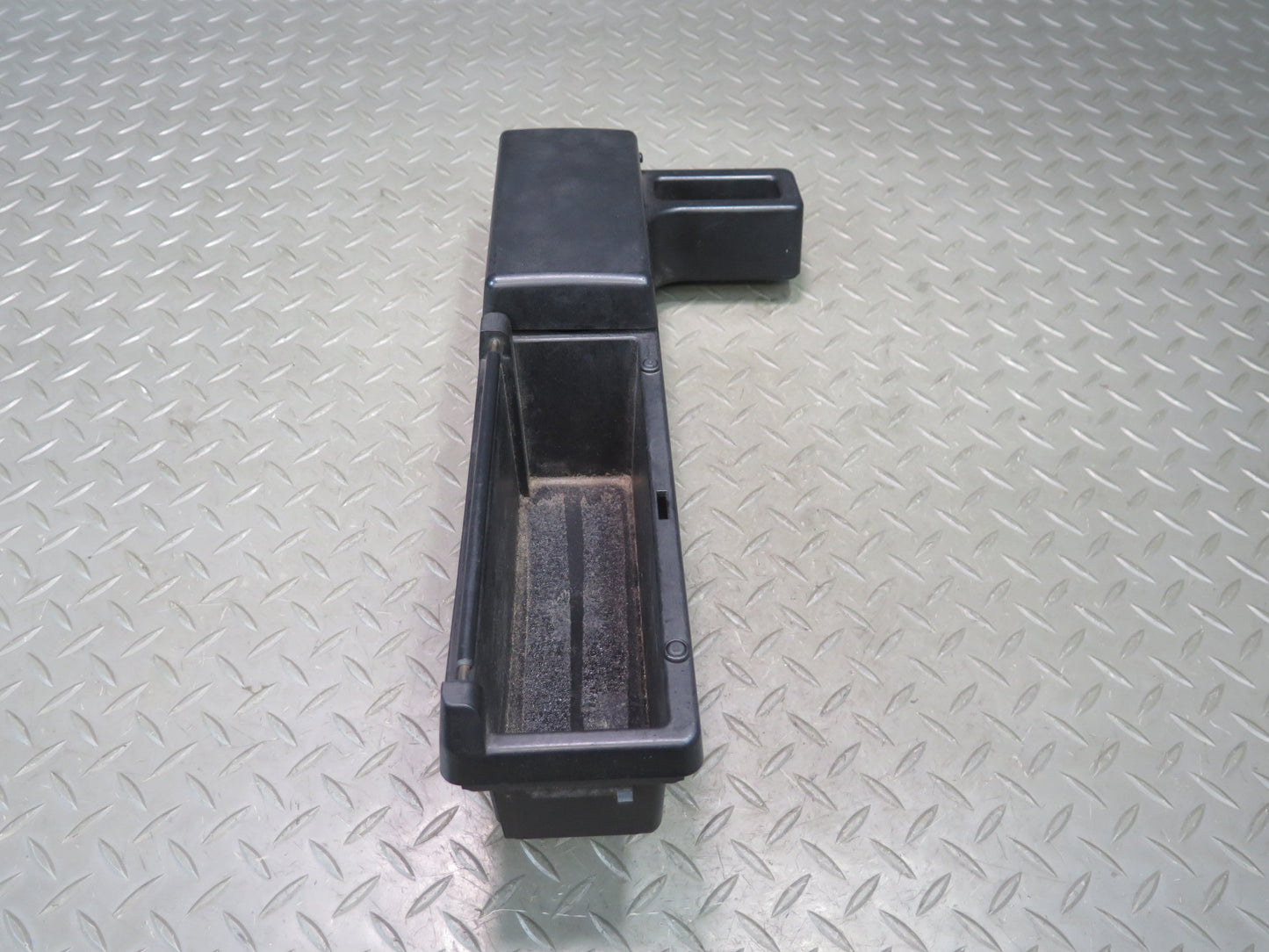 96-02 BMW E36/7 Z3 Center Console Armrest CUP Holder w Valet Insert 1469516 OEM
