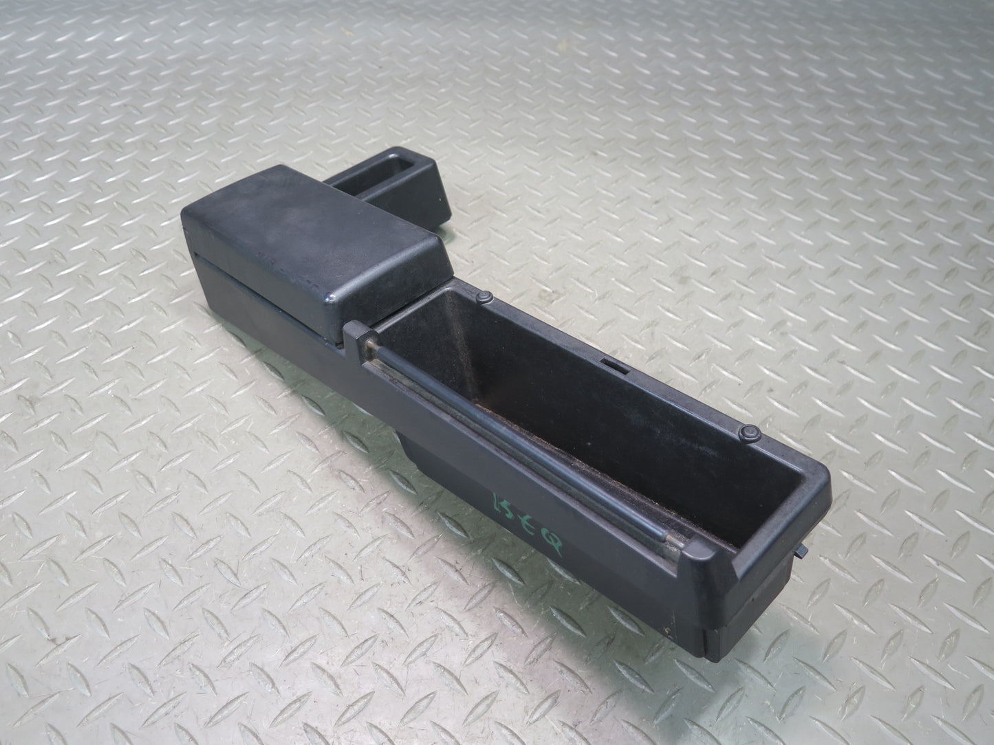 96-02 BMW E36/7 Z3 Center Console Armrest CUP Holder w Valet Insert 1469516 OEM