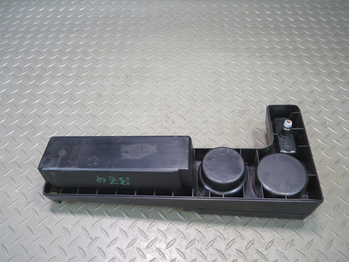 96-02 BMW E36/7 Z3 Center Console Armrest CUP Holder w Valet Insert 1469516 OEM