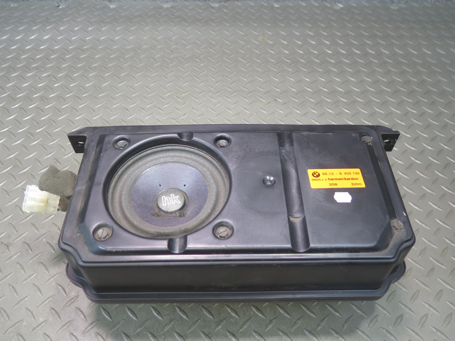 98-99 BMW E36/7 Z3 Roadster Rear Harman Kardon Subwoofer Box Speaker OEM