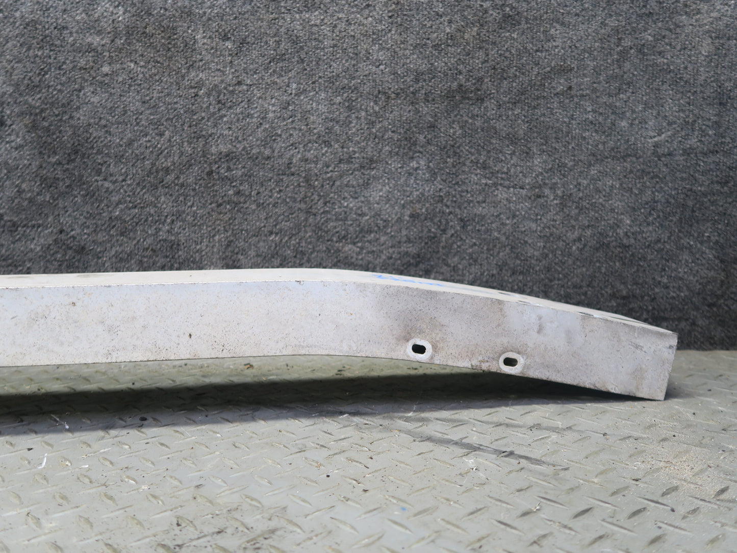 01-05 Lexus JCE10L IS300 Front Bumper Impact Reinforcement Bar OEM