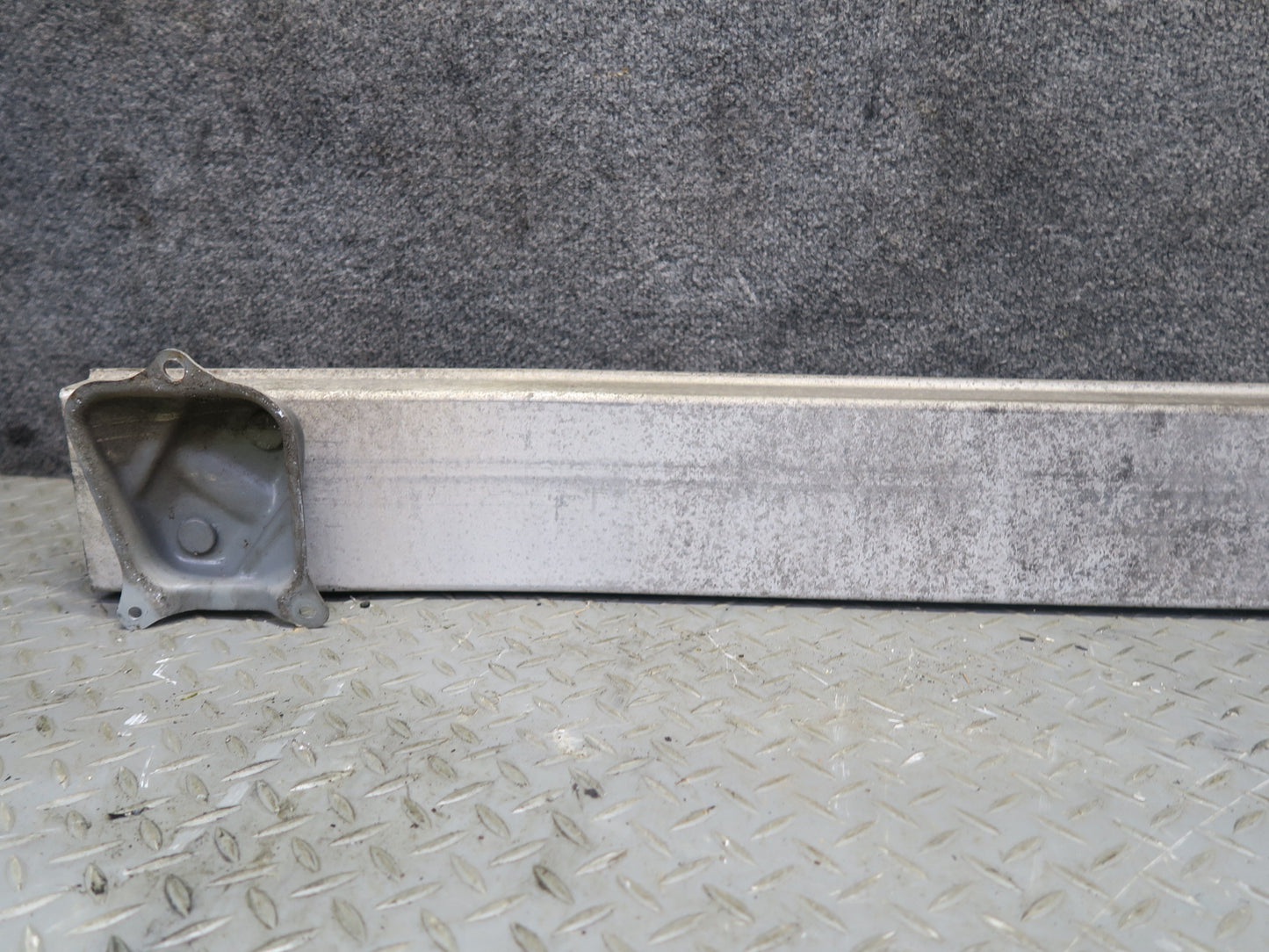 01-05 Lexus JCE10L IS300 Sedan Rear Bumper Impact Reinforcement Bar OEM