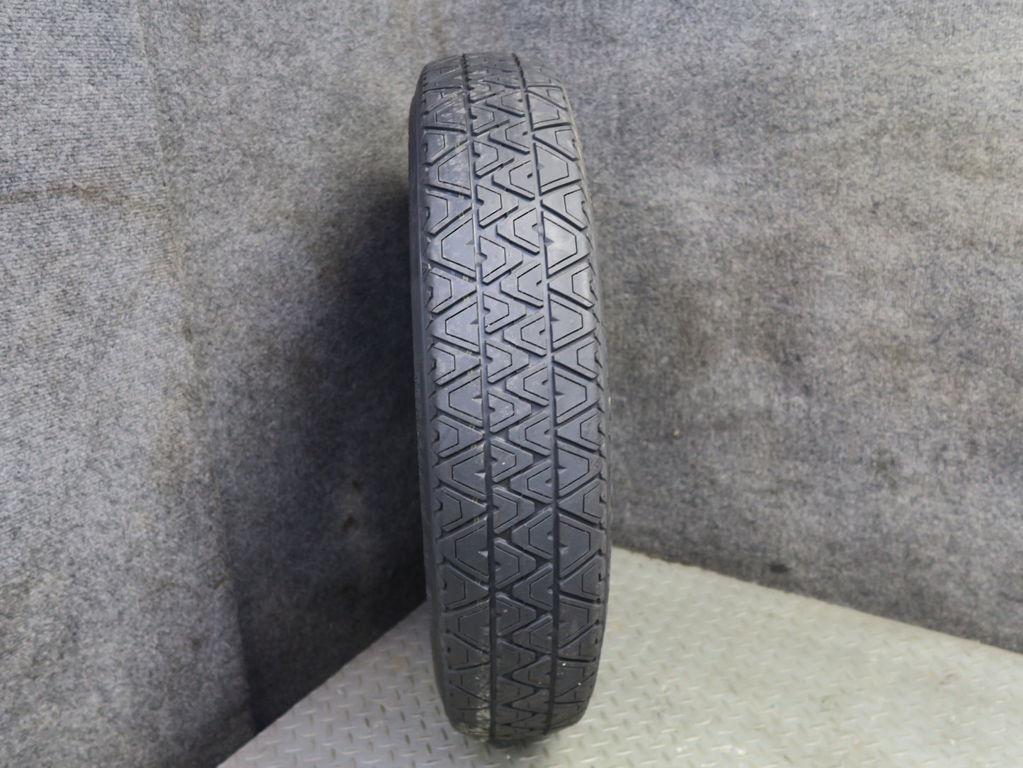 2012-2019 Range Rover Evoque L538 R18" Spare Tire Wheel Donut 18x4B ET15