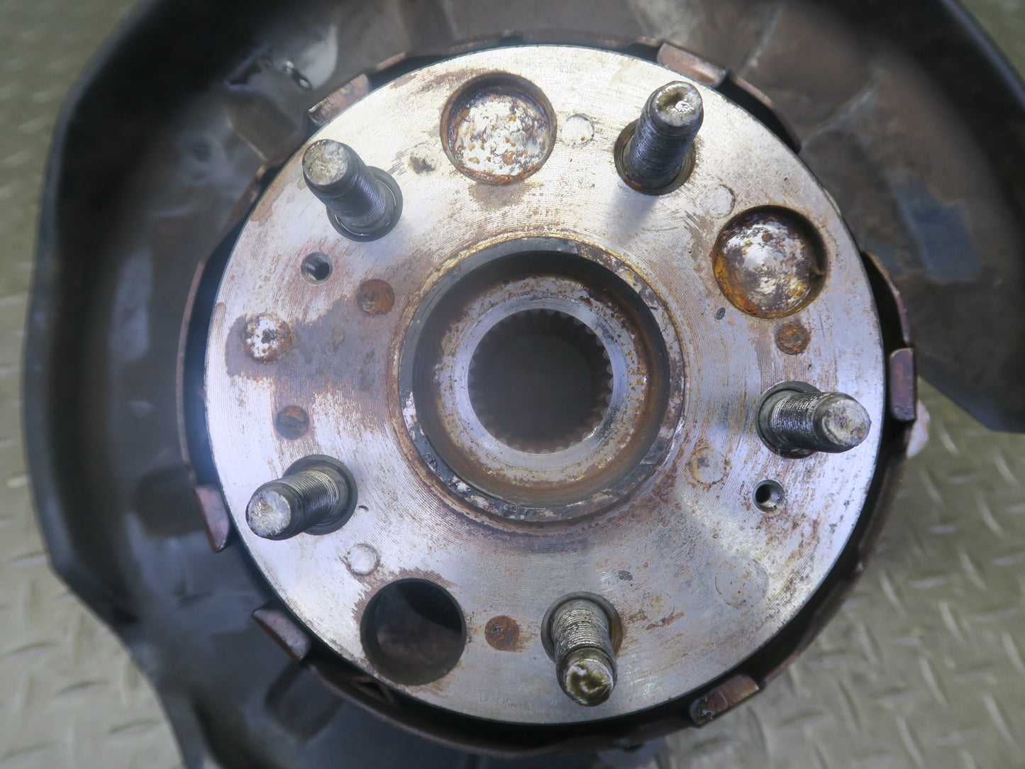98-00 Lexus UCF20L LS400 Rear Left Spindle Knuckle Wheel Hub Bearing OEM
