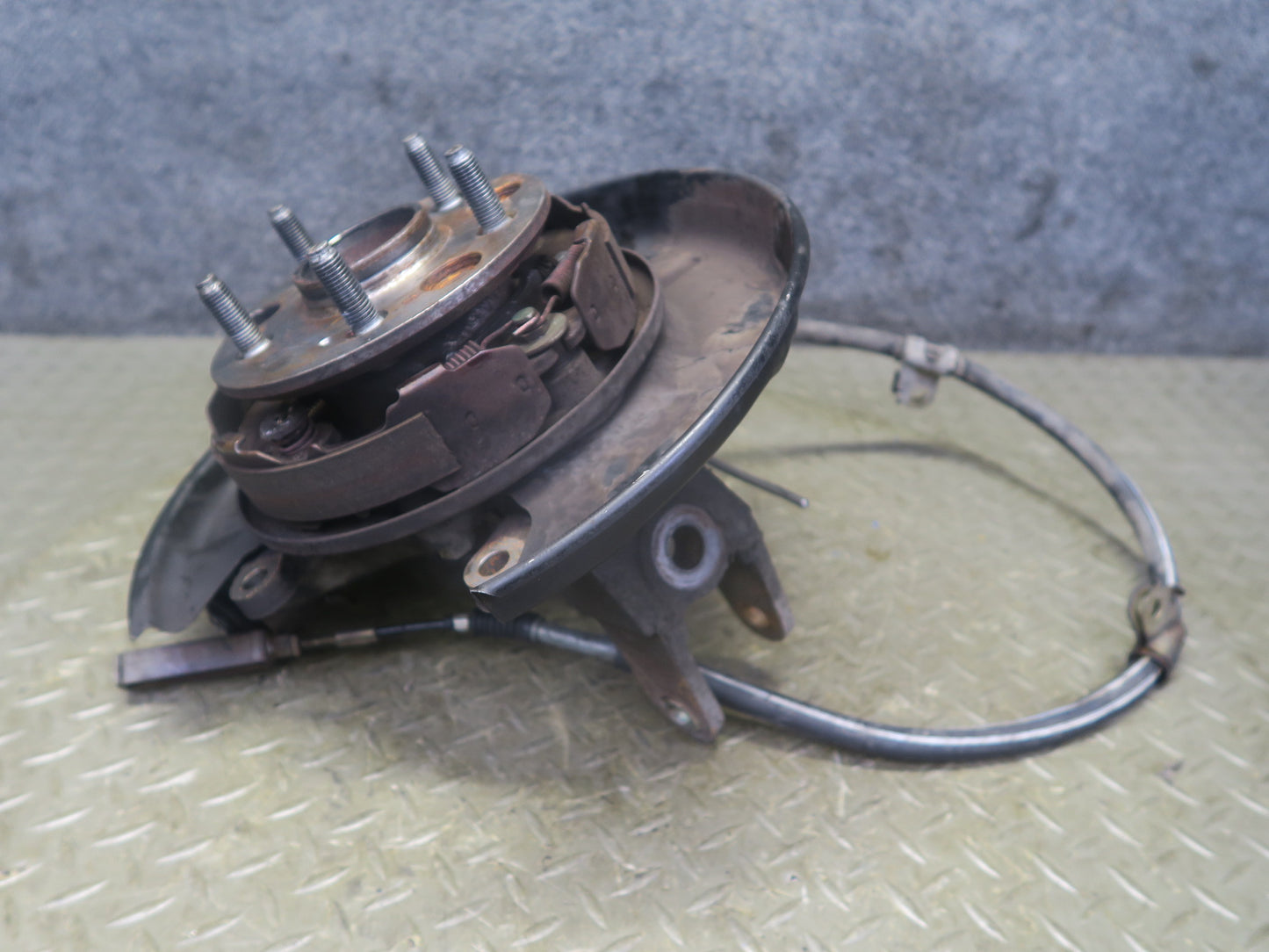 98-00 Lexus UCF20L LS400 Rear Left Spindle Knuckle Wheel Hub Bearing OEM