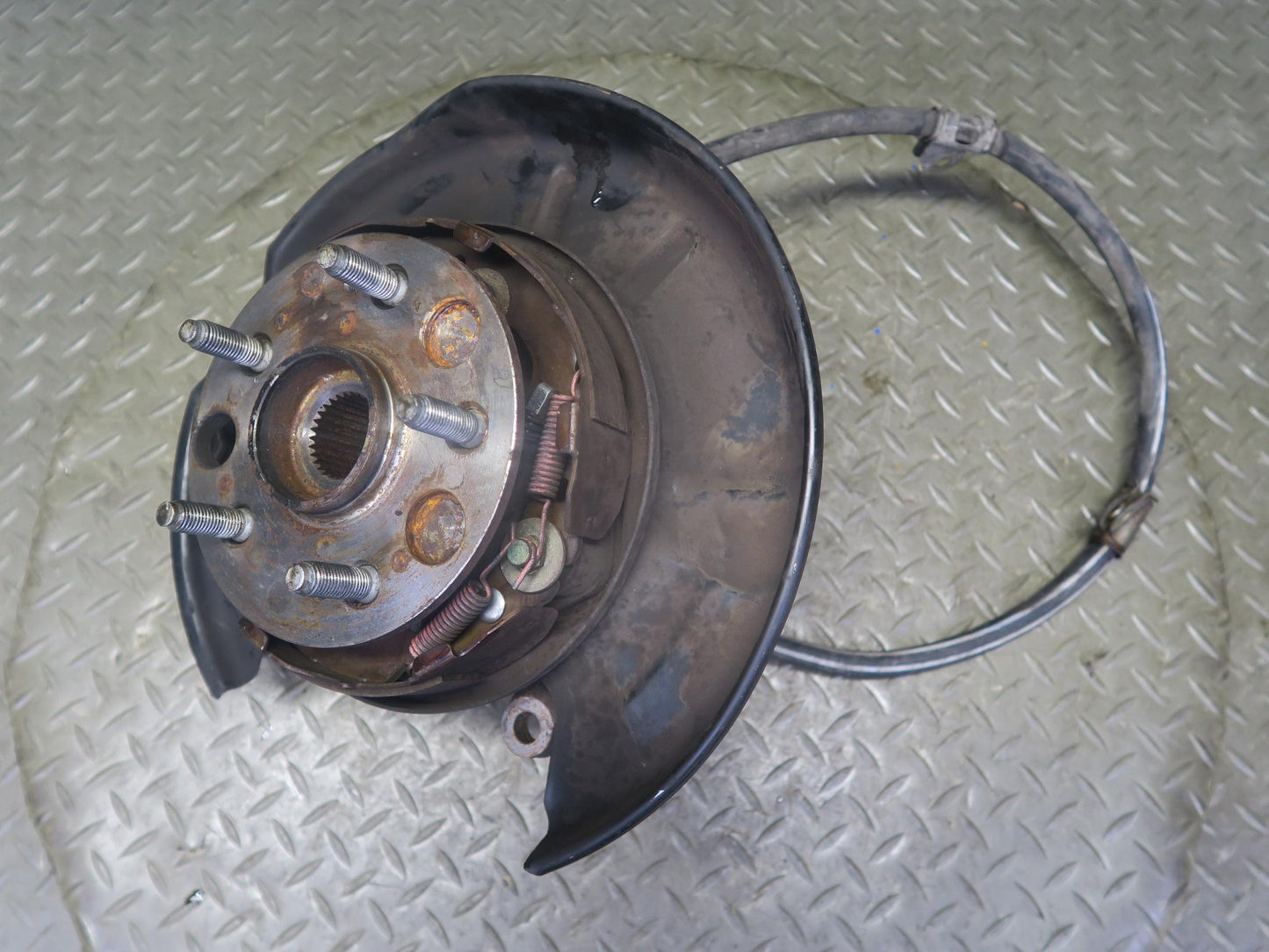98-00 Lexus UCF20L LS400 Rear Left Spindle Knuckle Wheel Hub Bearing OEM