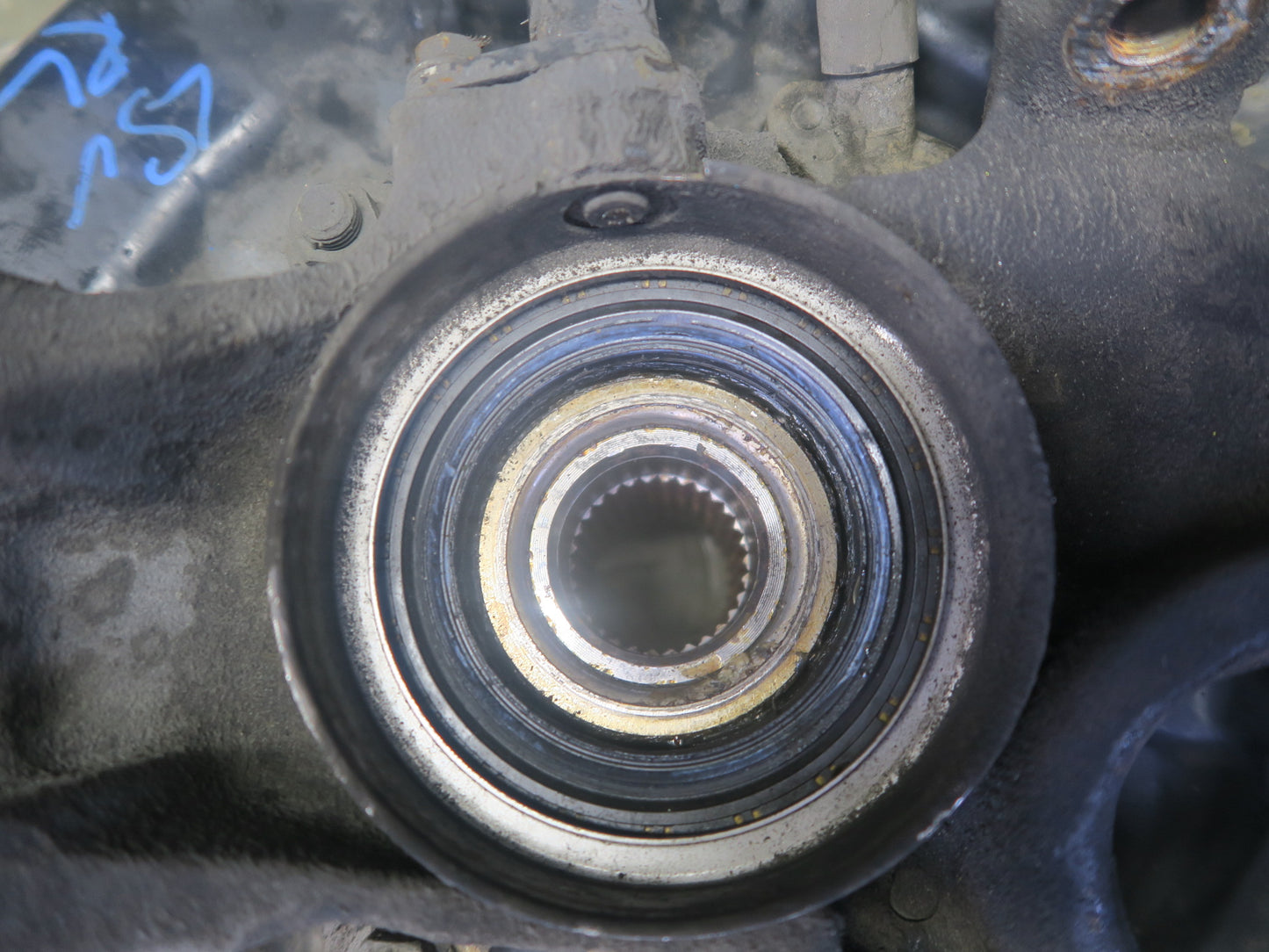 98-00 Lexus UCF20L LS400 Rear Left Spindle Knuckle Wheel Hub Bearing OEM
