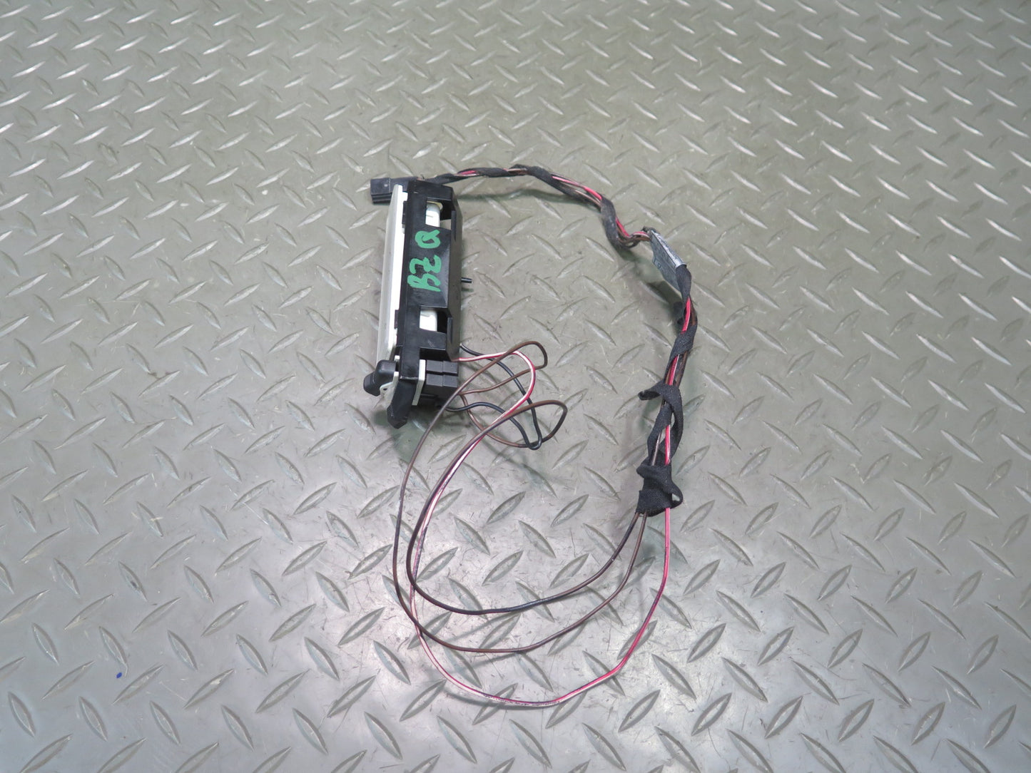 96-02 BMW E36/7 Z3 Interior Light Lamp OEM